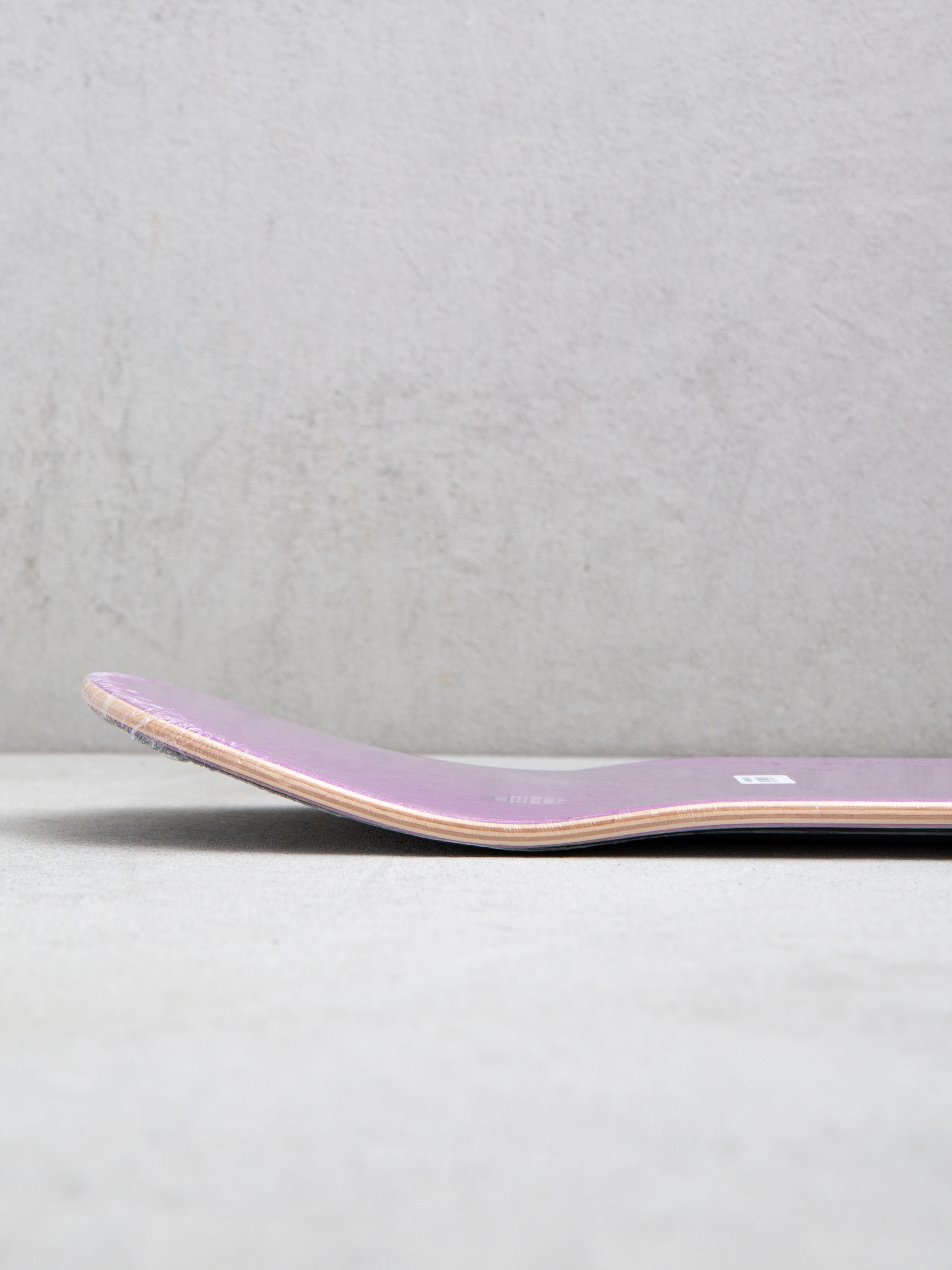Gördeszka lap April Skateboards Chrome (rose black)