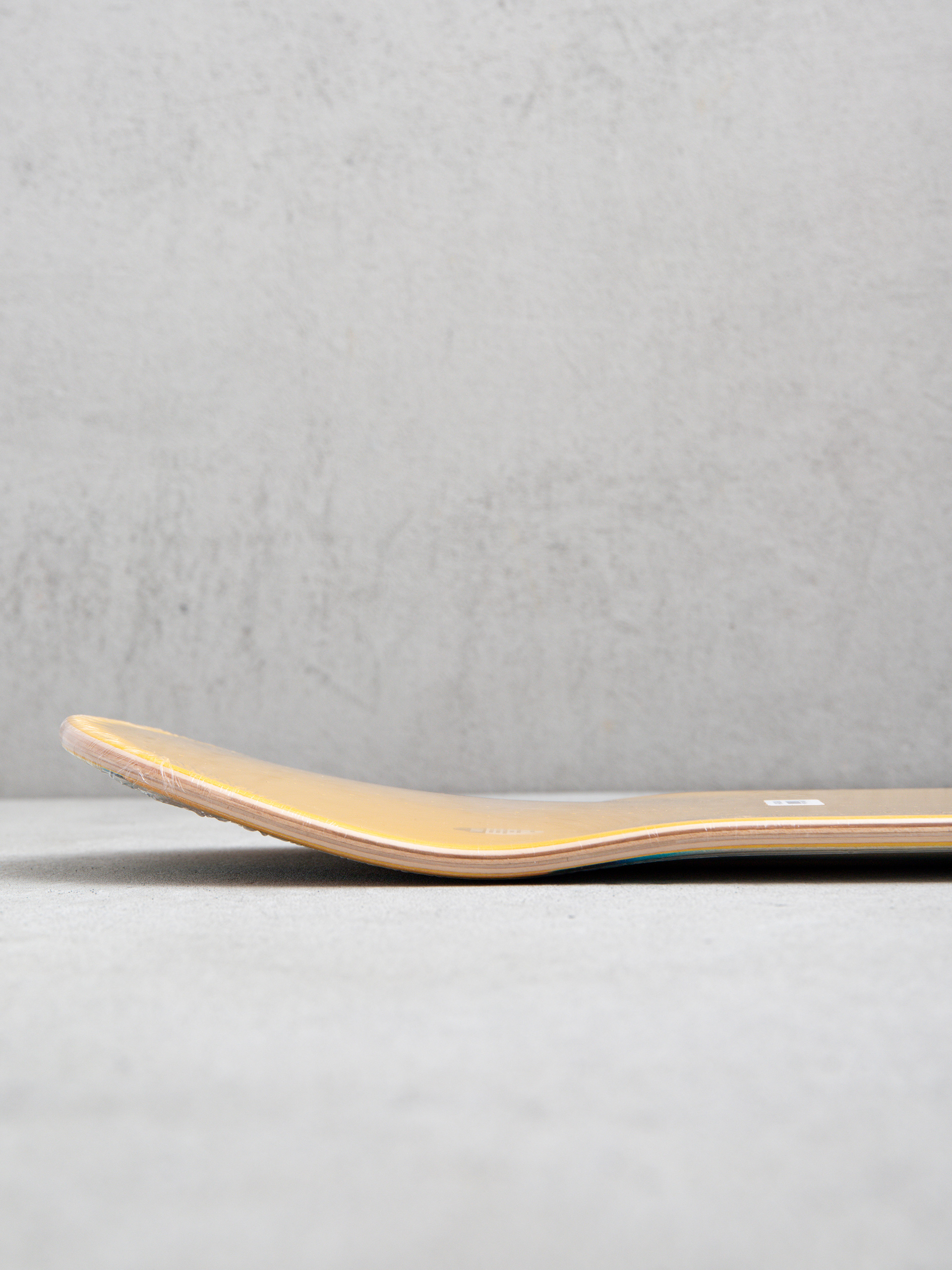 Gördeszka lap April Skateboards Mariano Cells