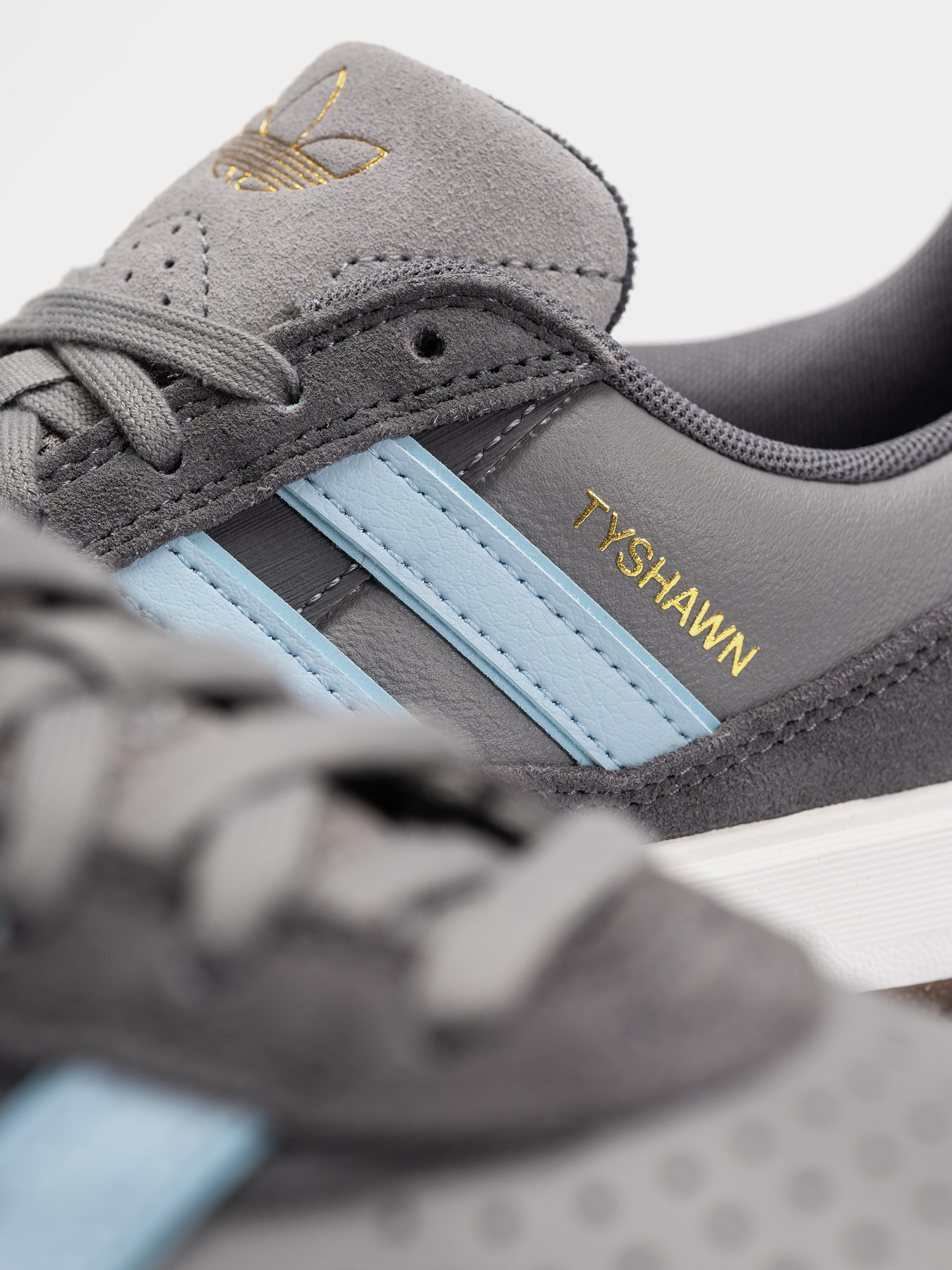 adidas Tyshawn II Cipők (grefiv/clesky/ftwwht)