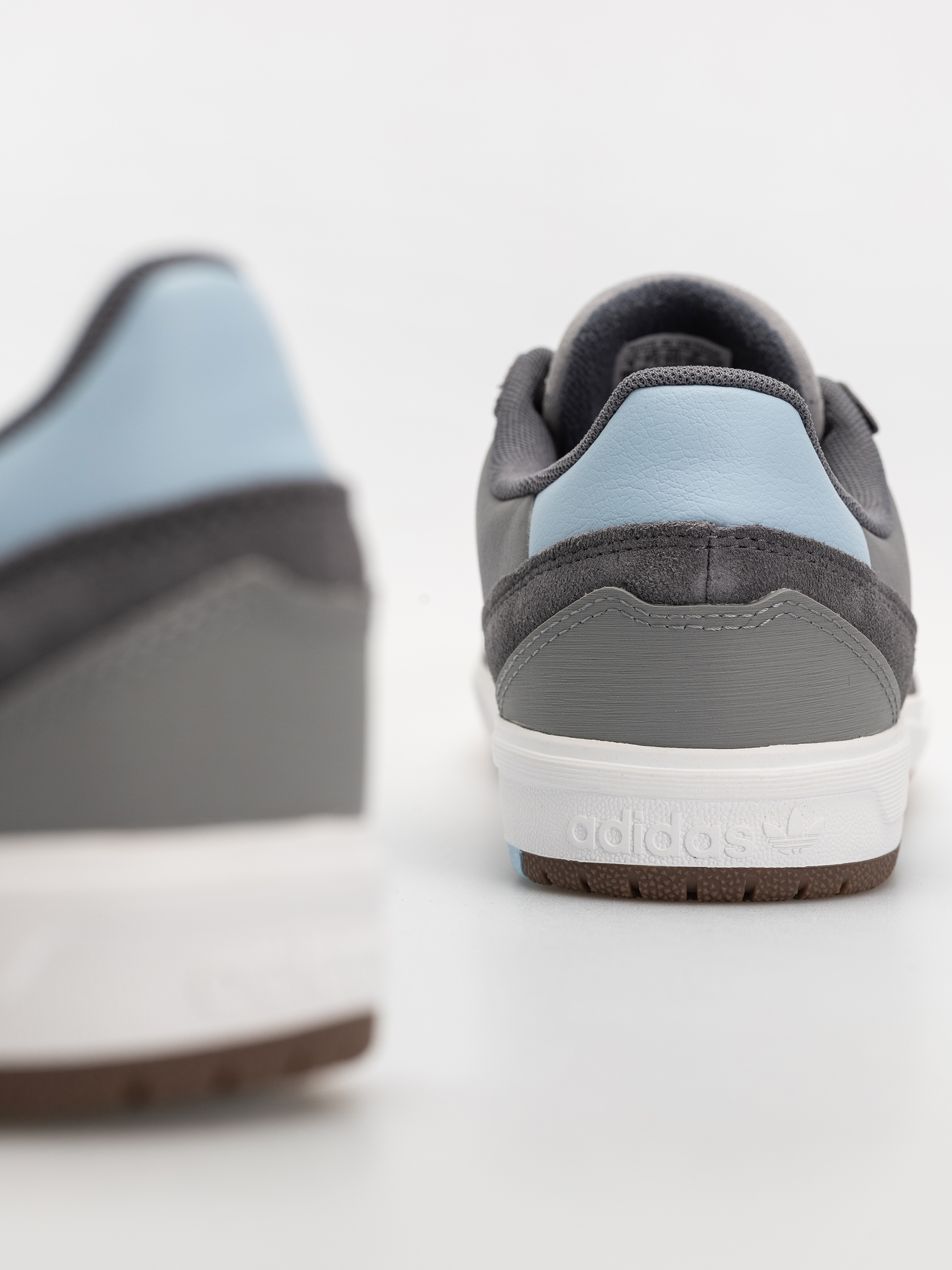 adidas Tyshawn II Cipők (grefiv/clesky/ftwwht)