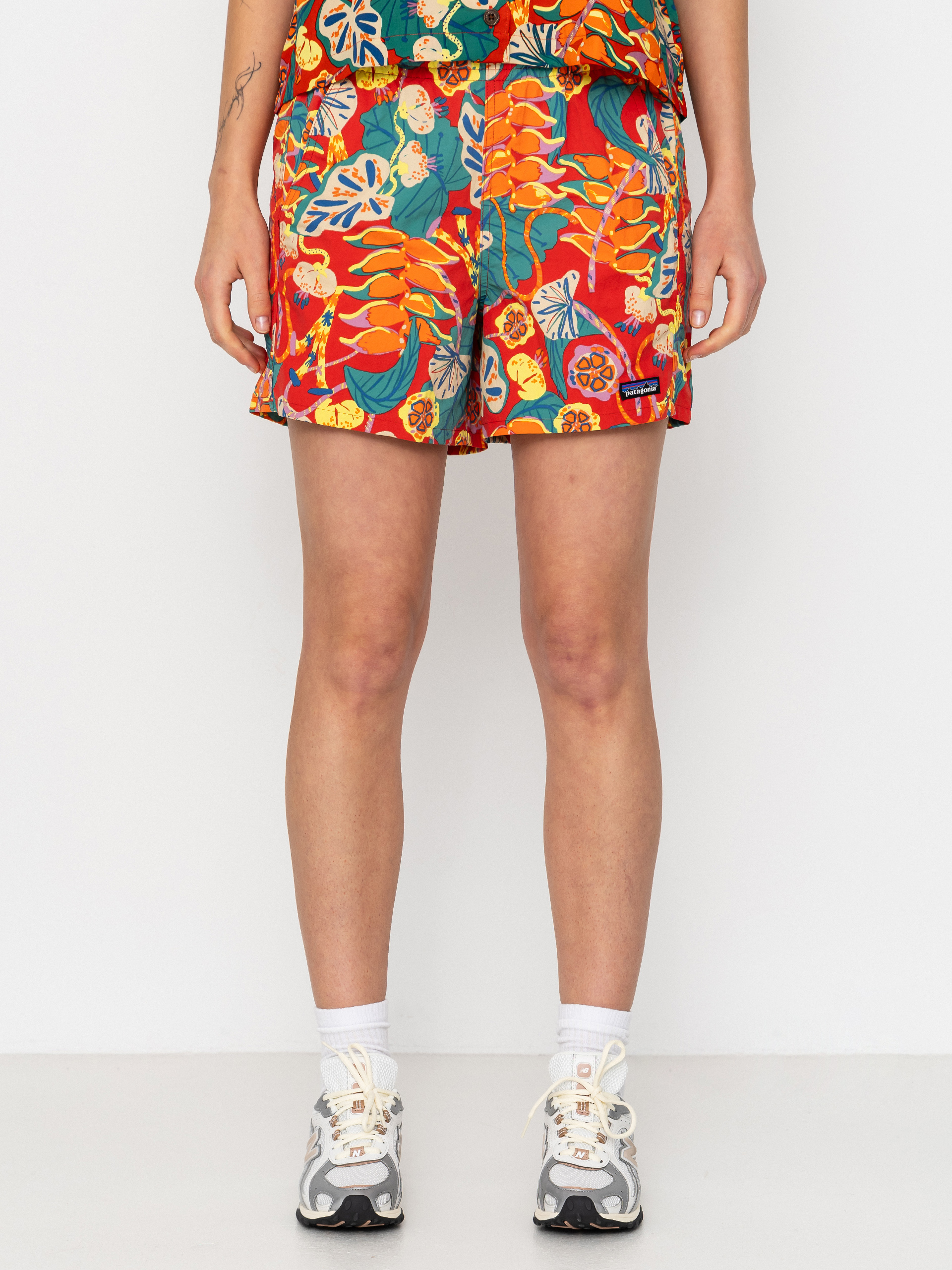 Ru00f6vidnadru00e1g Patagonia Baggies 5in Wmn (tropiclimb/hot ember)