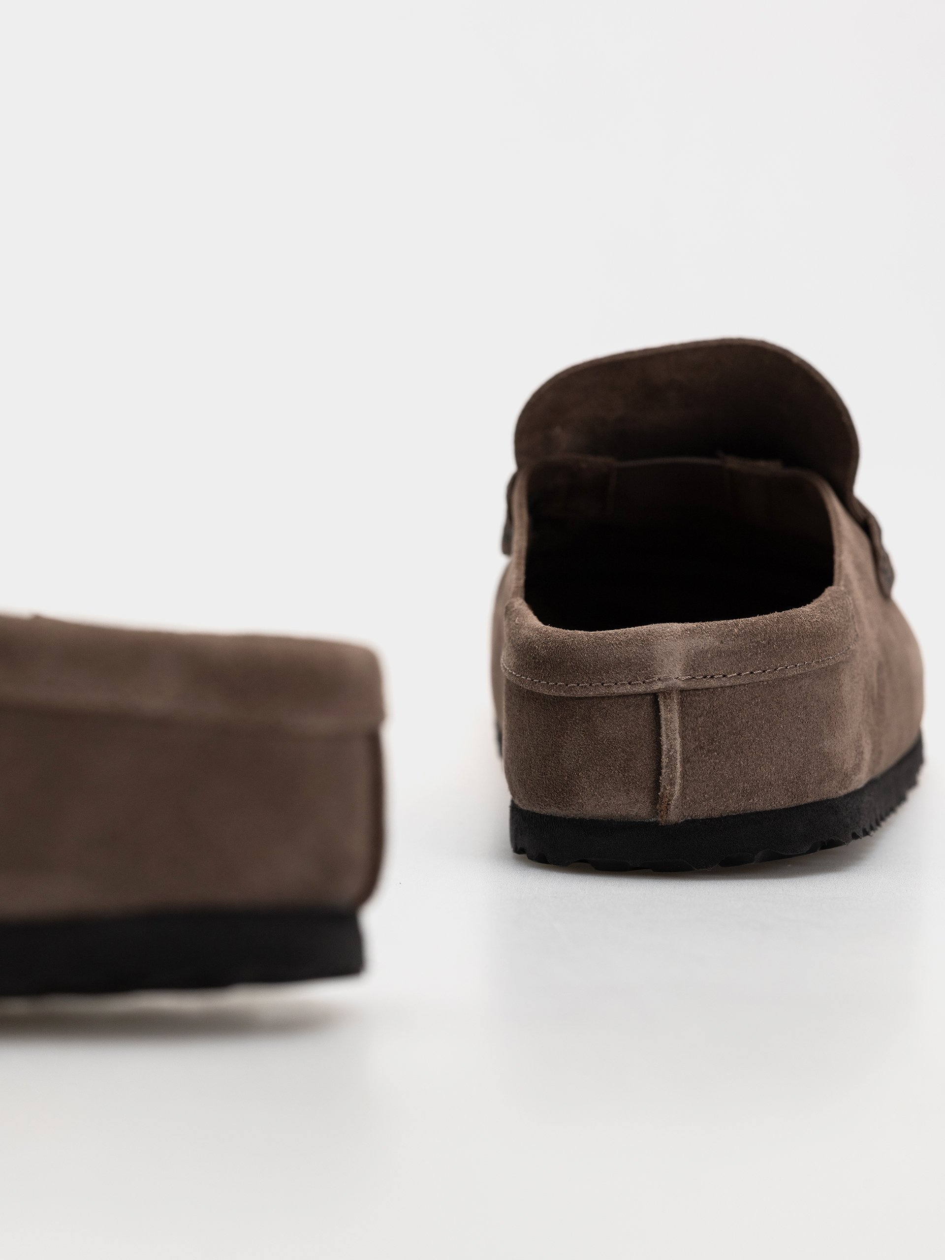 Birkenstock Naples Wrapped Suede Leather Regular Flip-flop papucsok (concrete gray)