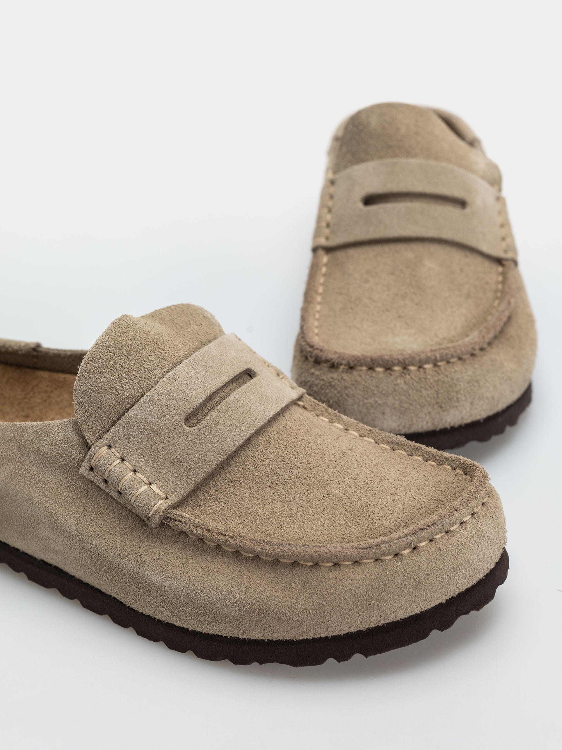 Birkenstock Naples Wrapped Suede Leather Narrow Flip-flop papucsok (taupe)