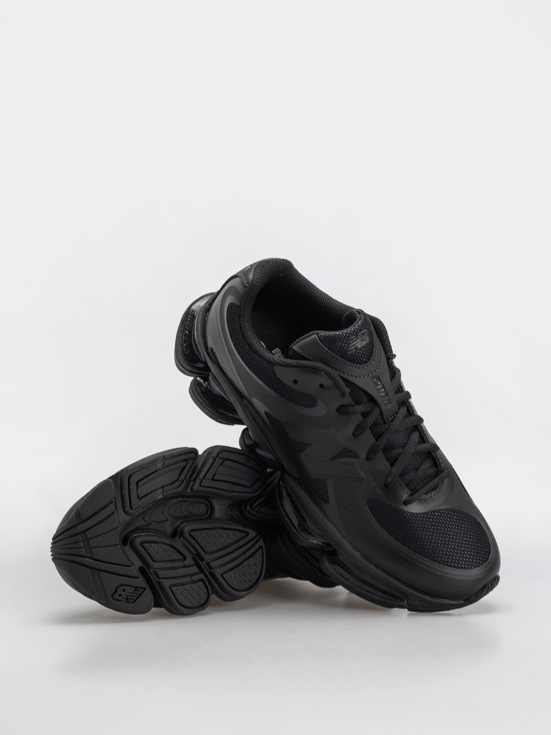 New Balance 2000 Cipők (black/white)