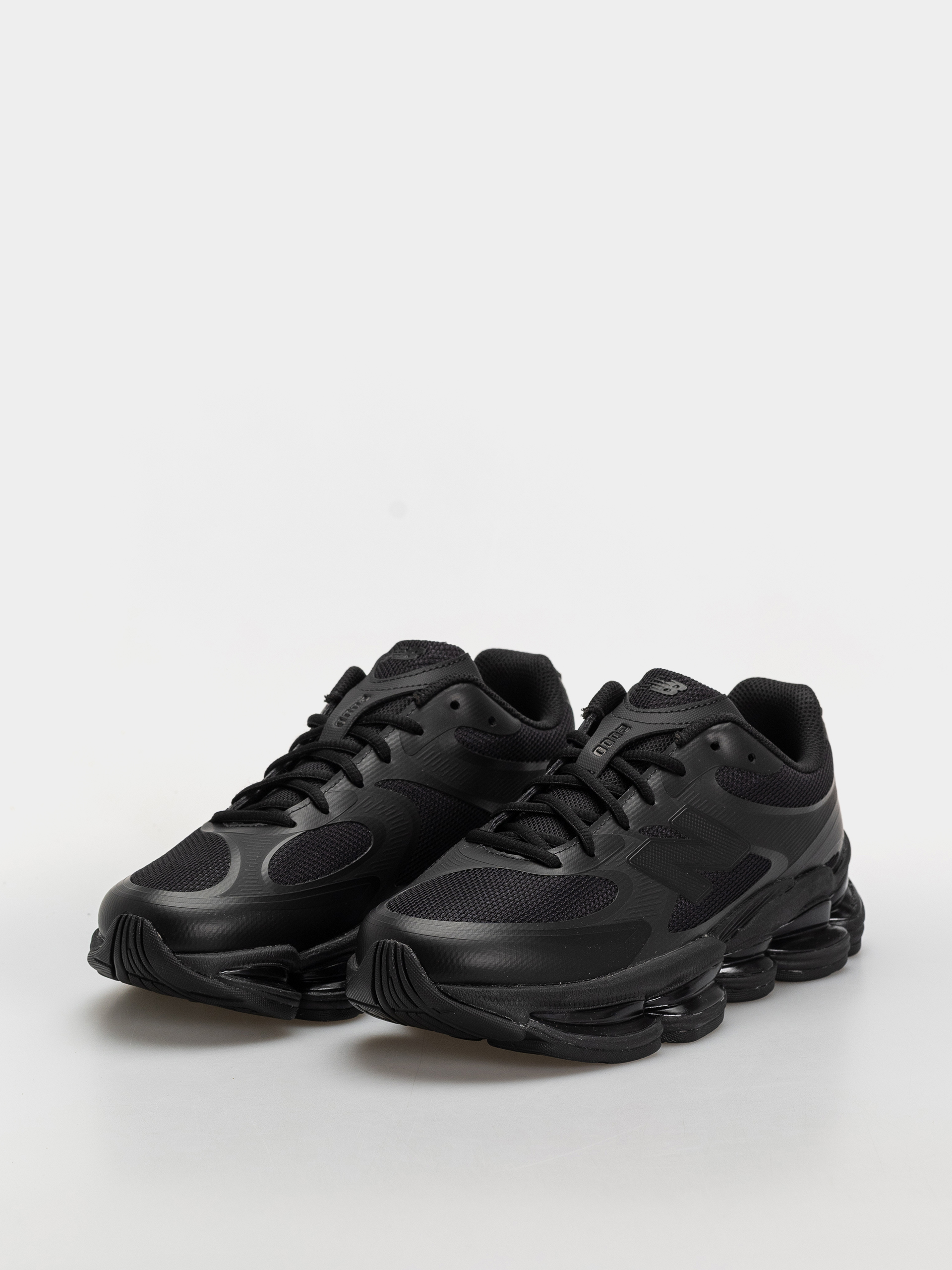 New Balance 2000 Cipők (black/white)