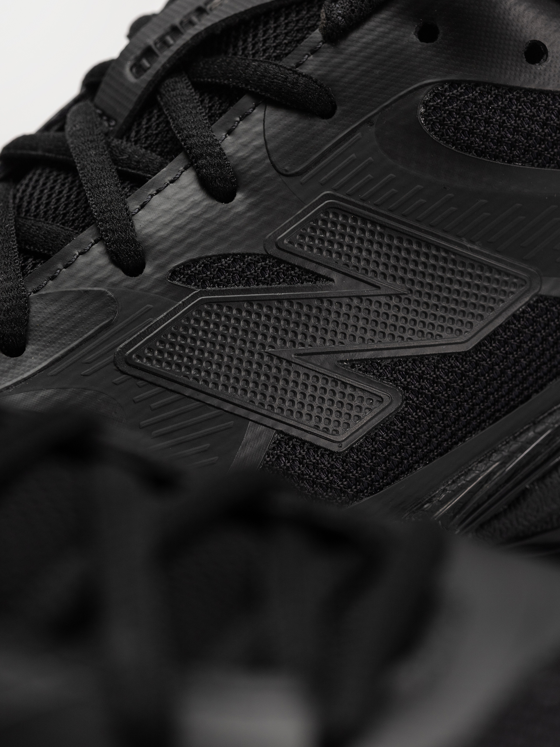 New Balance 2000 Cipők (black/white)