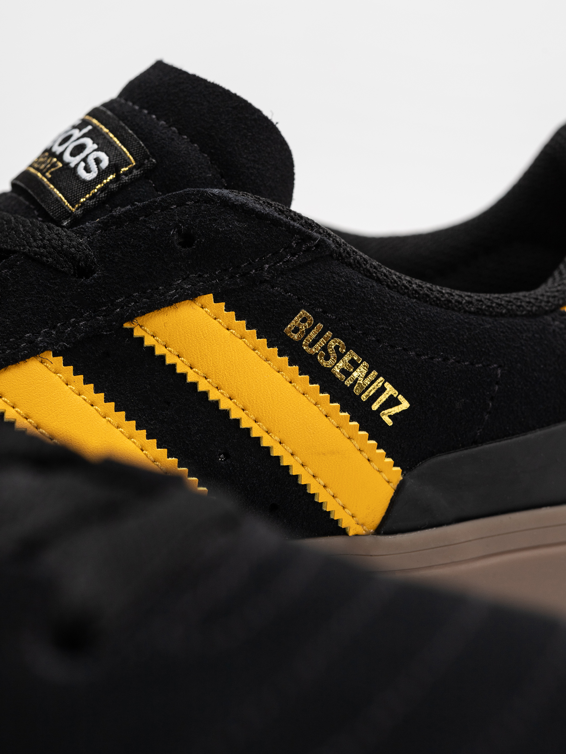 adidas Busenitz Vulc II Cipők (cblack/preyel/gum4)