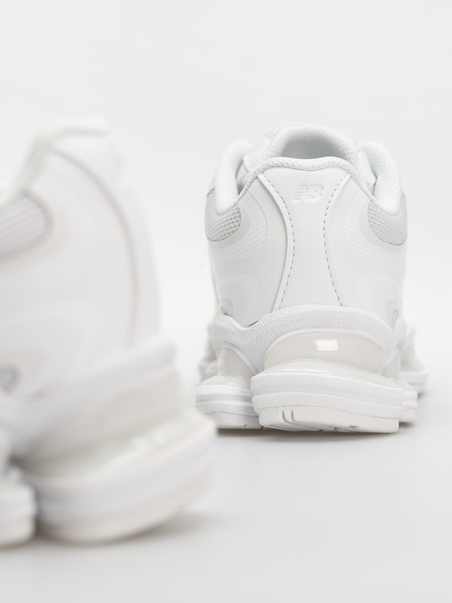 New Balance 2000 Cipők (white/white/black)