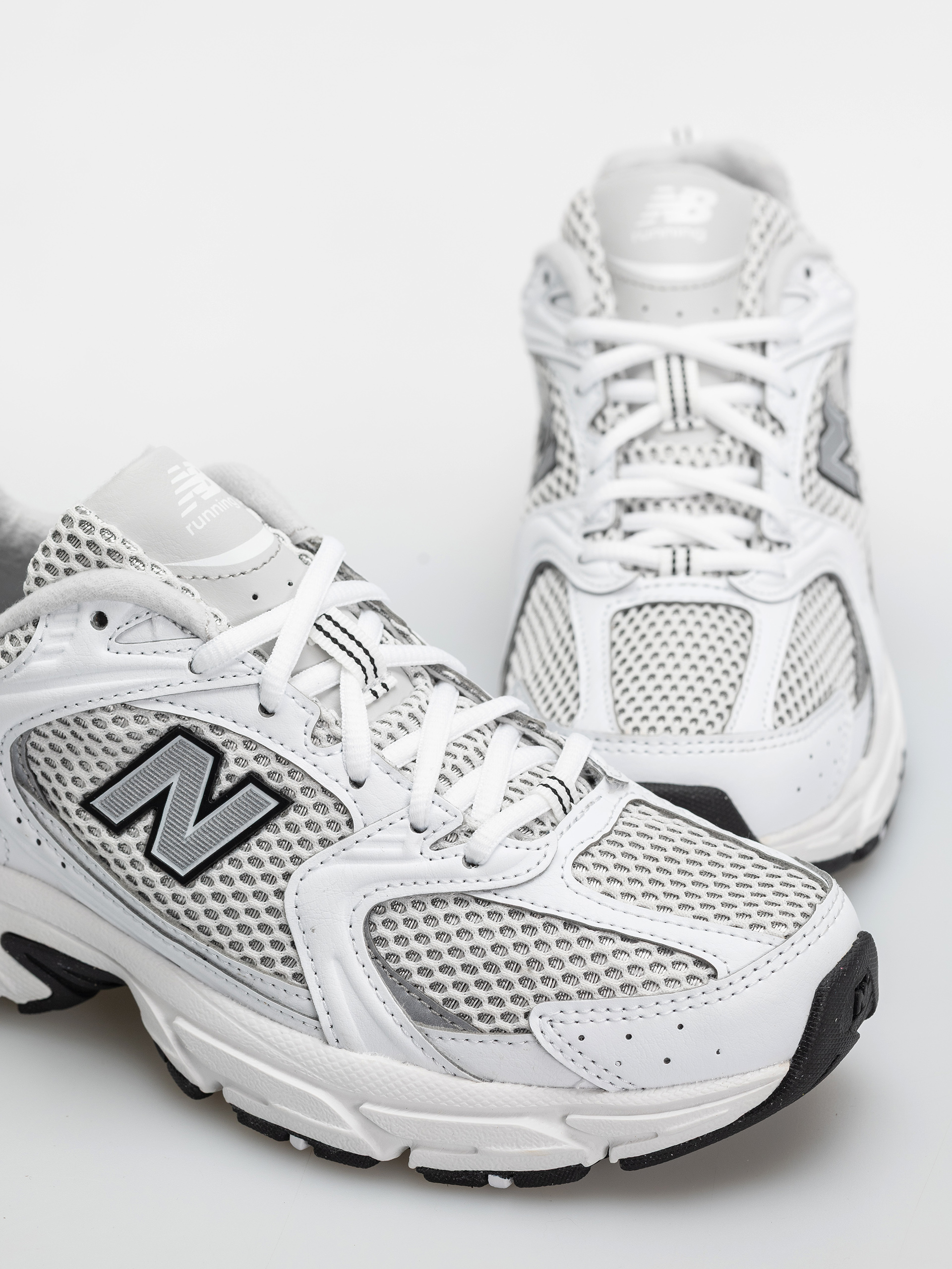 New Balance 530 Cipők (white/silver metallic/black)