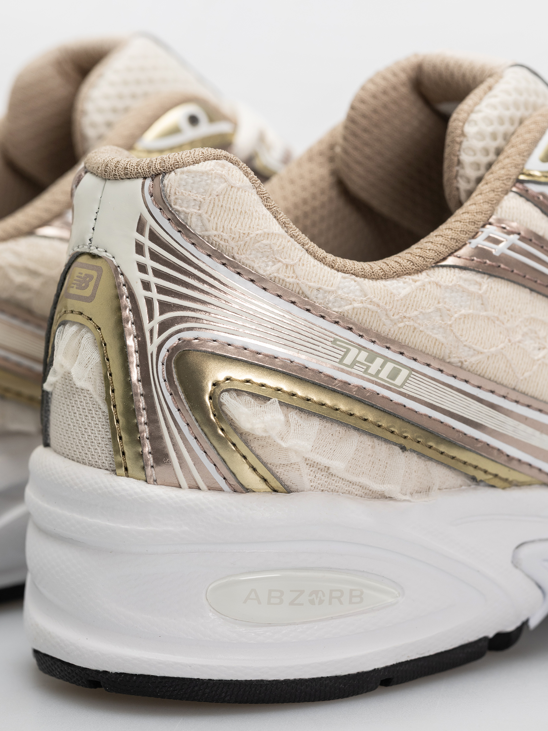 New Balance 740 Cipők (sea salt/silver metallic)