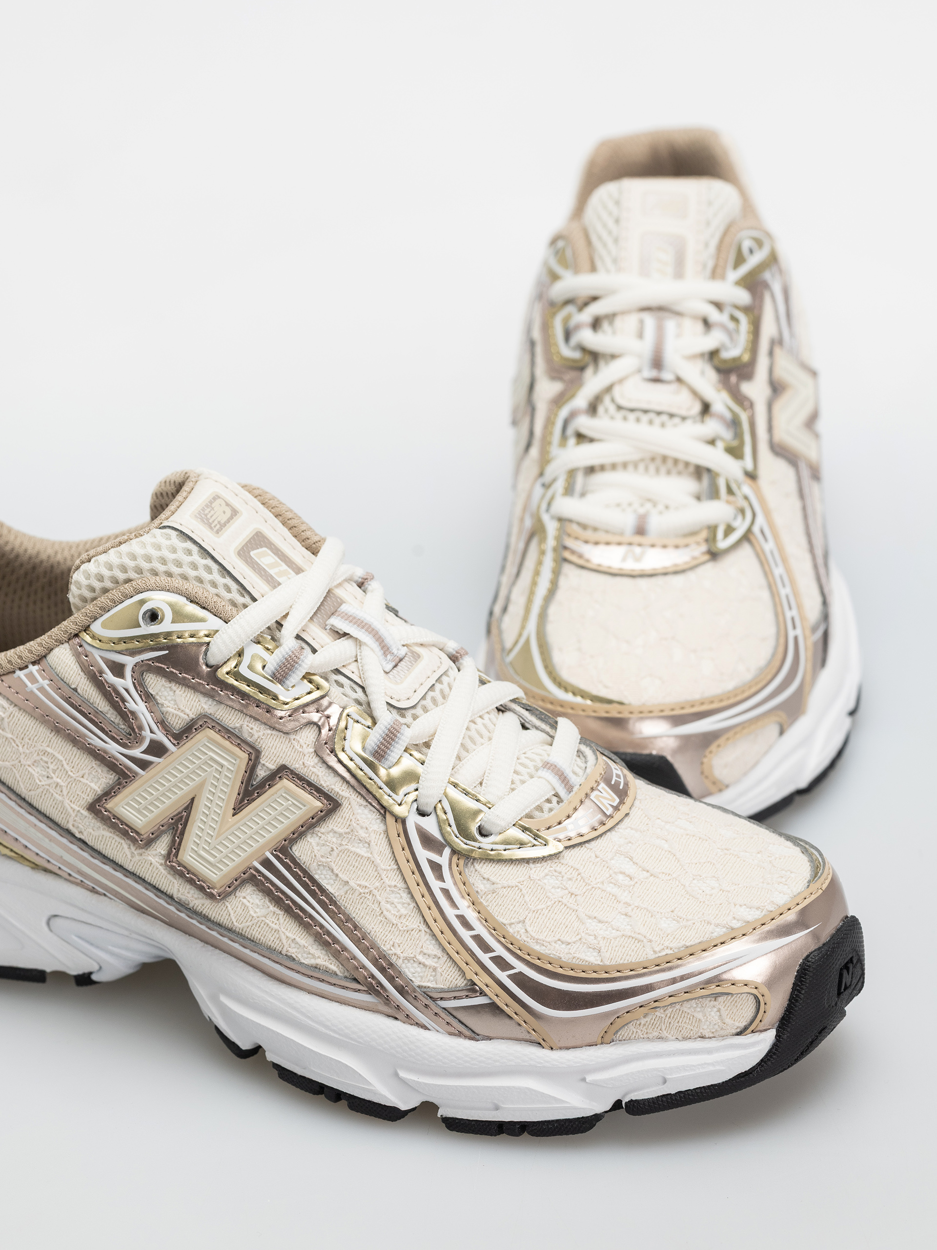 New Balance 740 Cipők (sea salt/silver metallic)