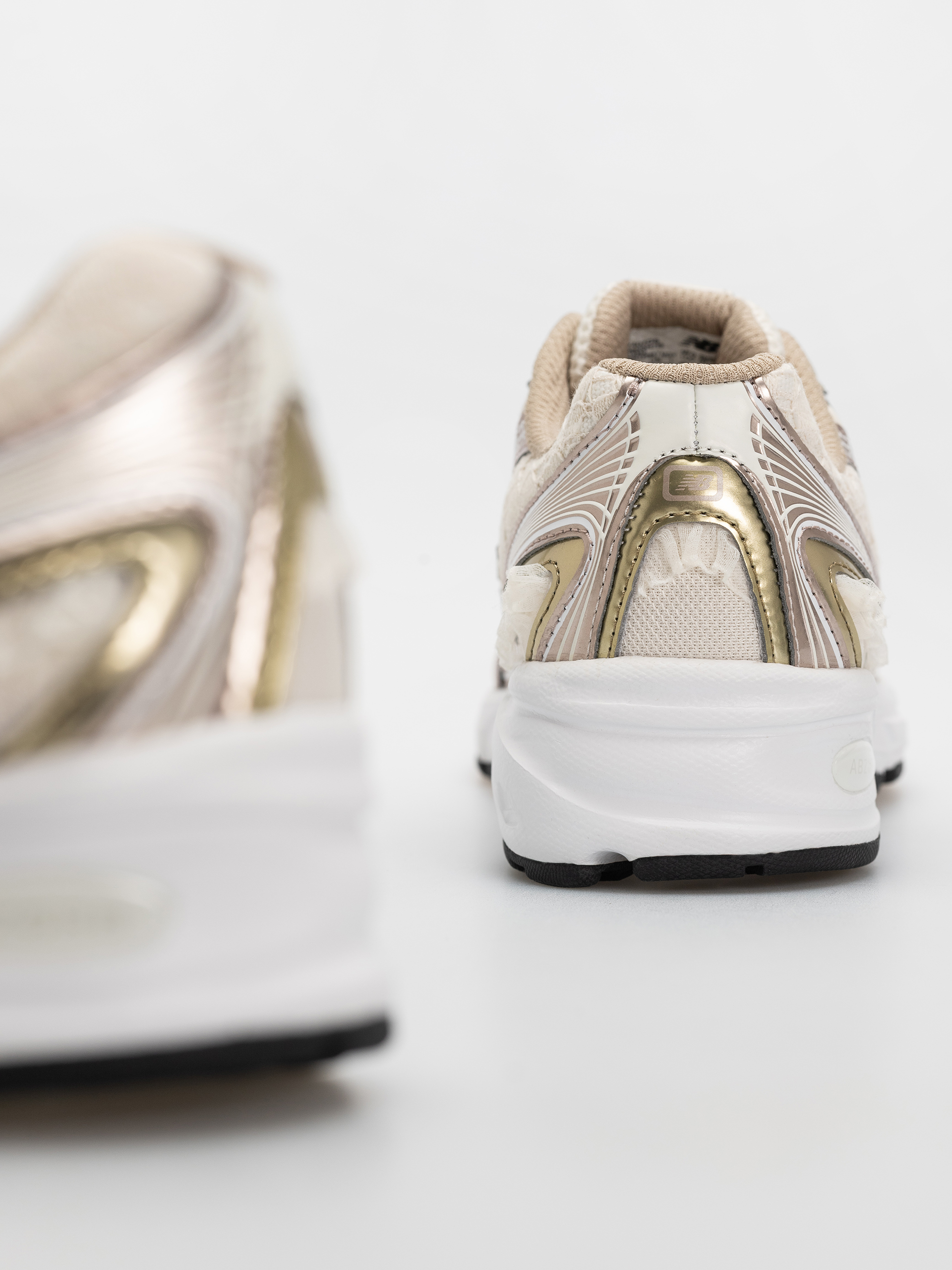 New Balance 740 Cipők (sea salt/silver metallic)