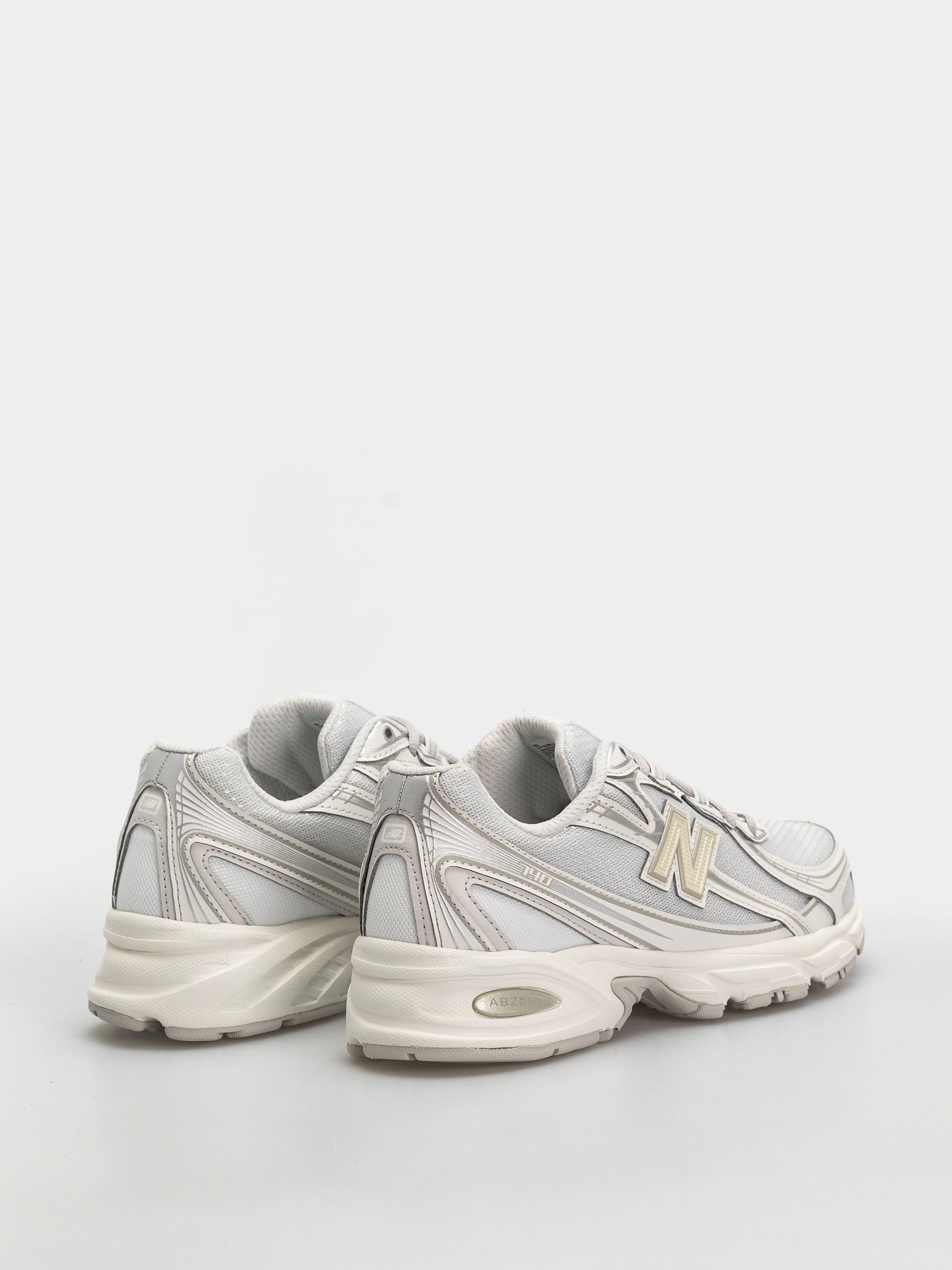 New Balance 740 Cipők (white/silver metallic)