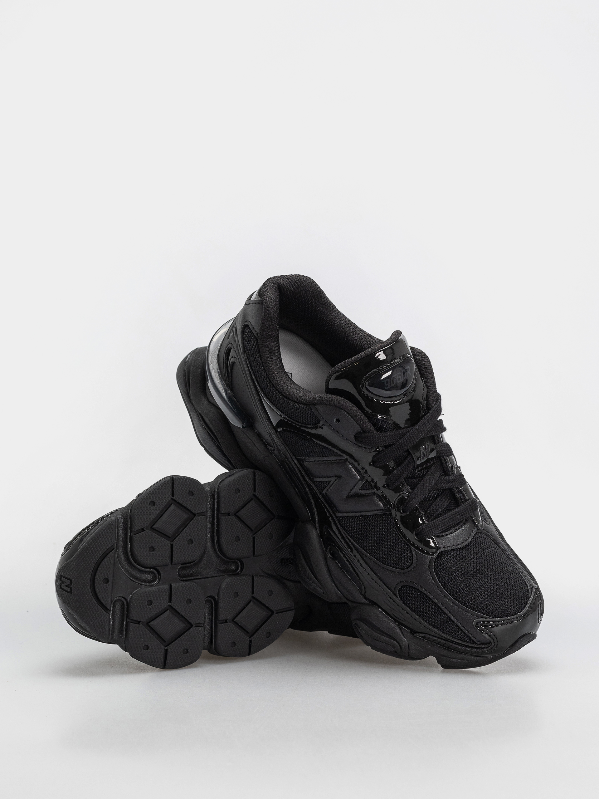 New Balance 9060 Cipők (black/black)