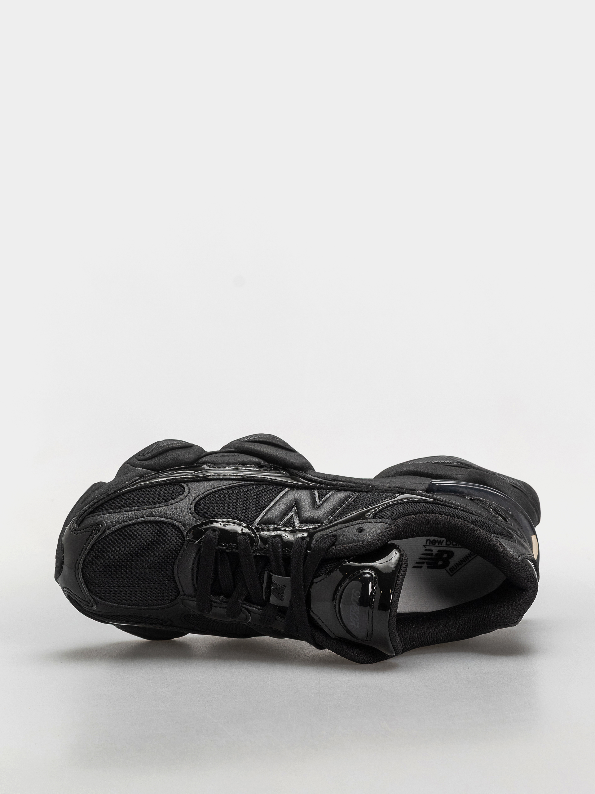 New Balance 9060 Cipők (black/black)