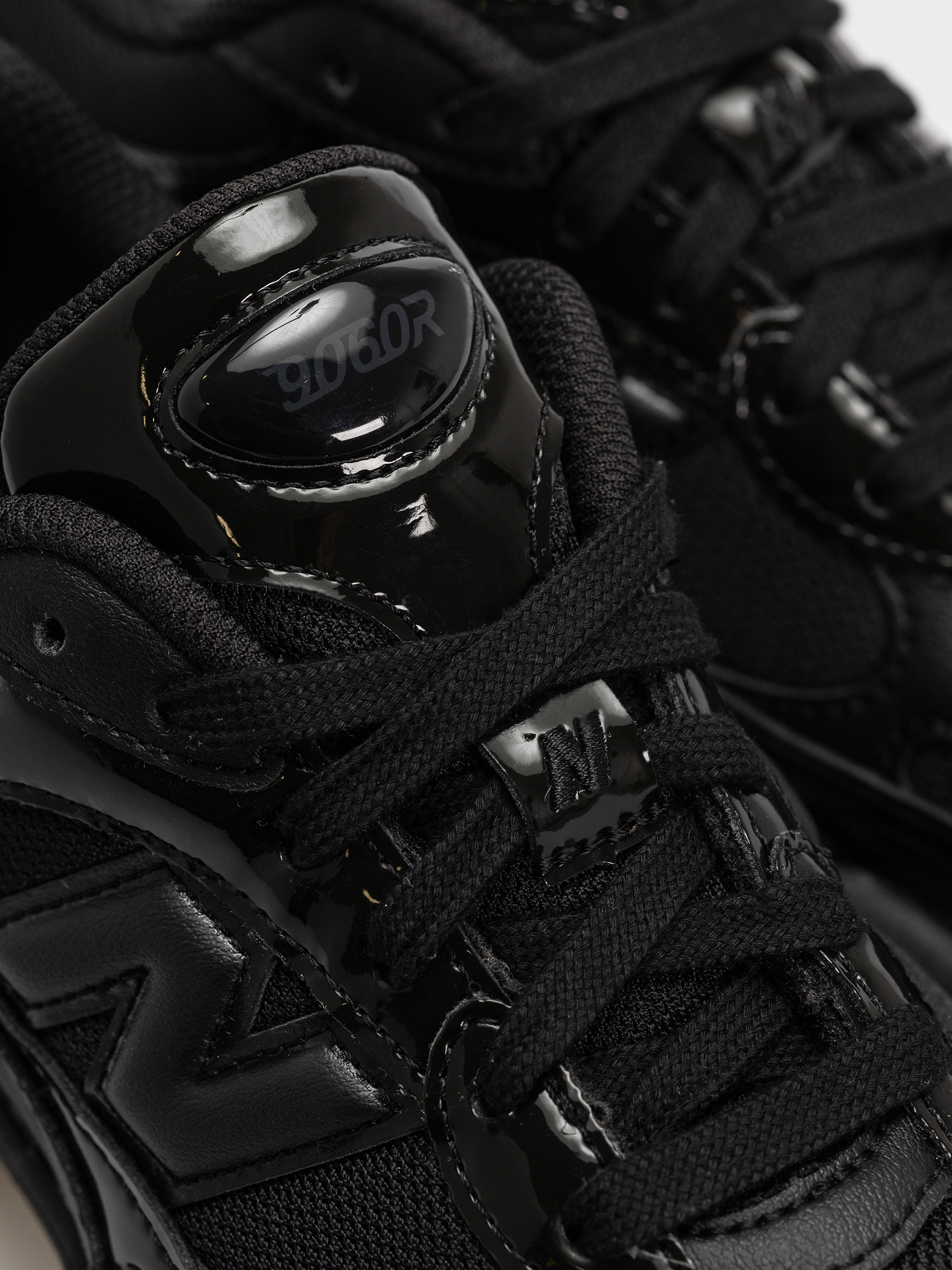 New Balance 9060 Cipők (black/black)