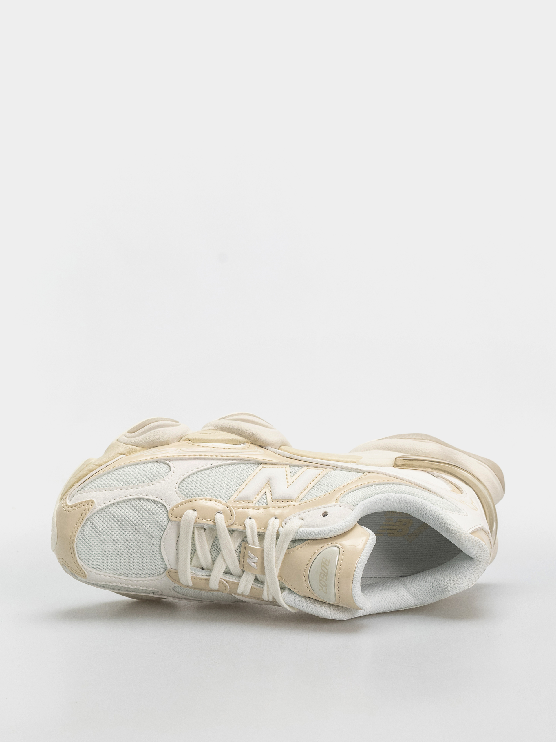 New Balance 9060 Cipők (bone/sea salt)