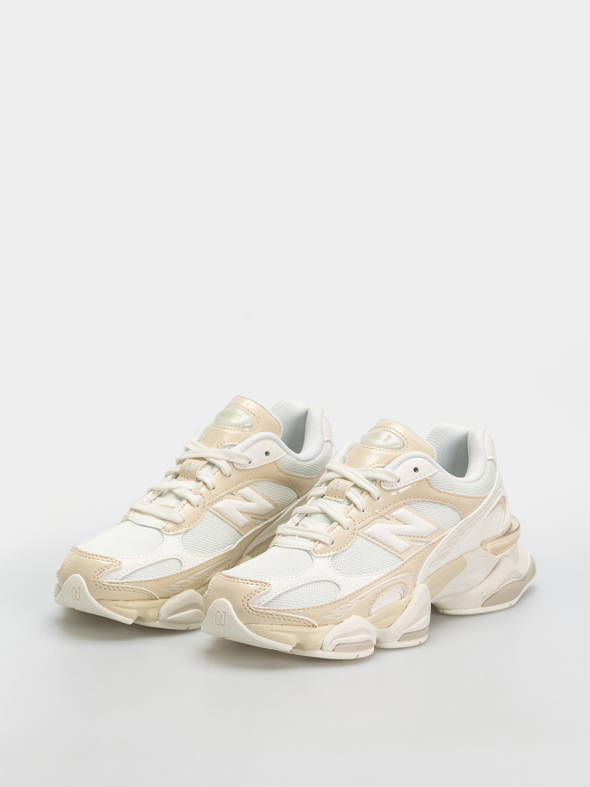 New Balance 9060 Cipők (bone/sea salt)