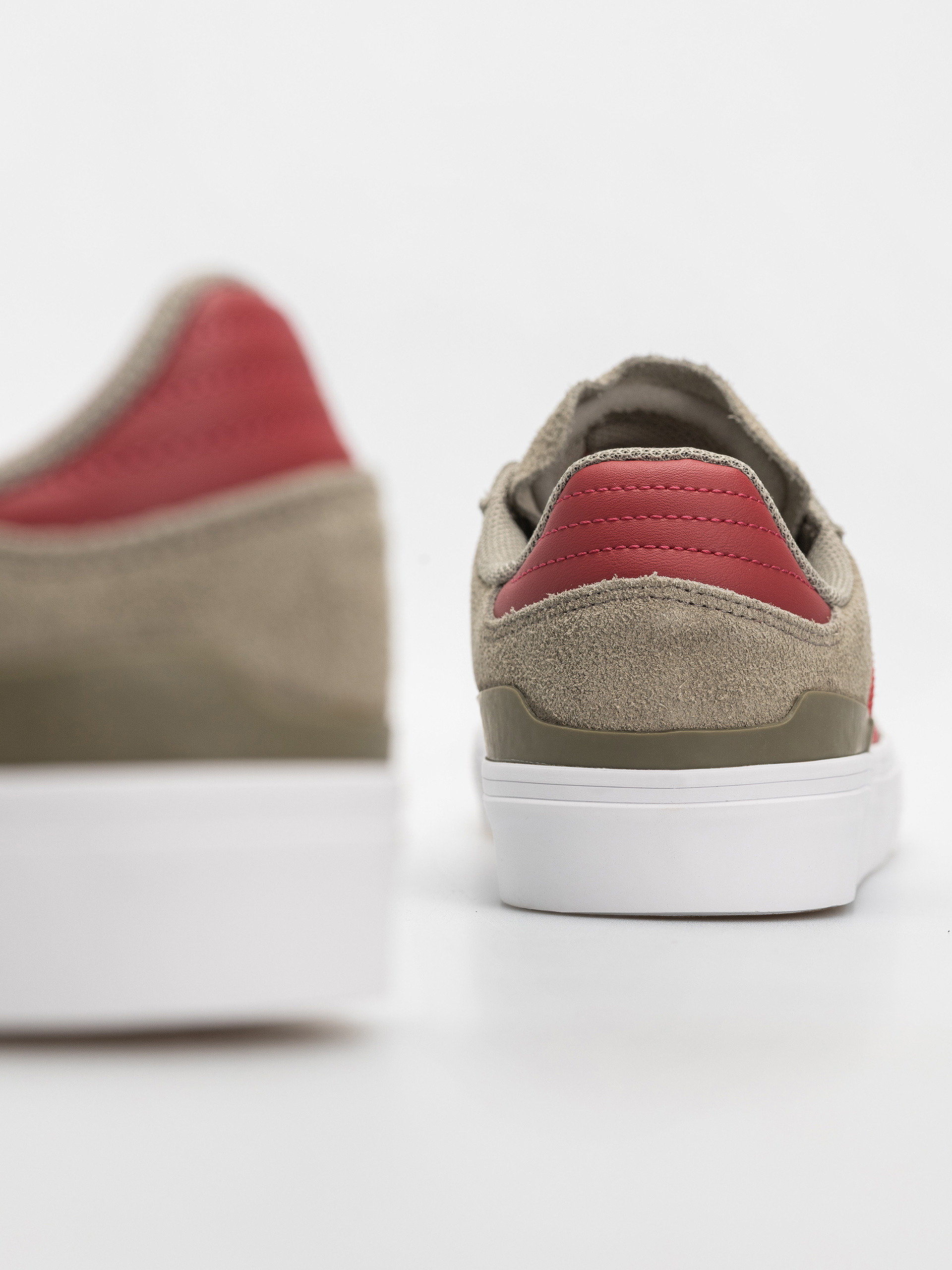 Cipők adidas Busenitz Vulc II (silpeb/tmvire/ftwwht)
