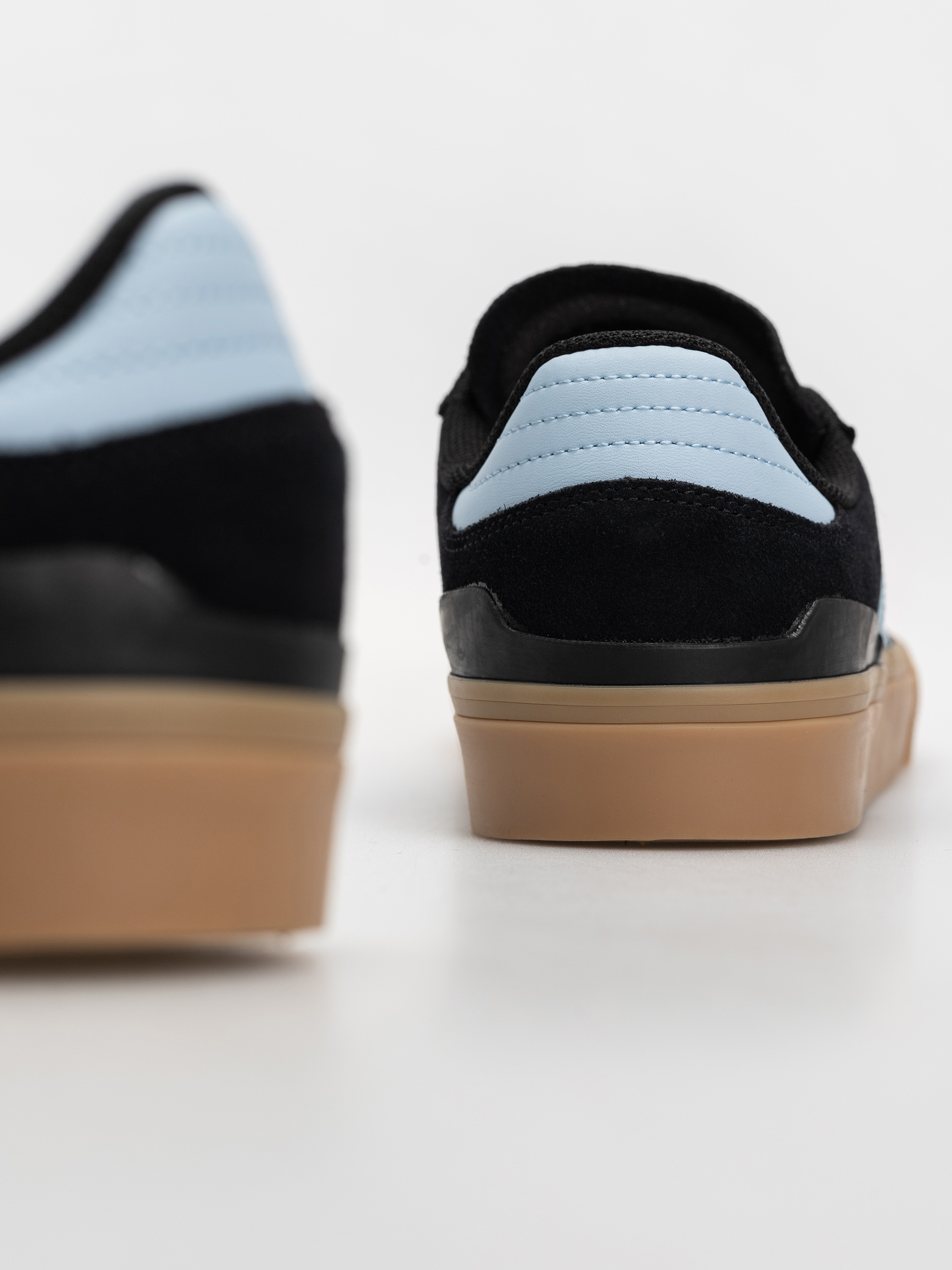 Cipők adidas Busenitz Vulc II (cblack/clesky/gum4)
