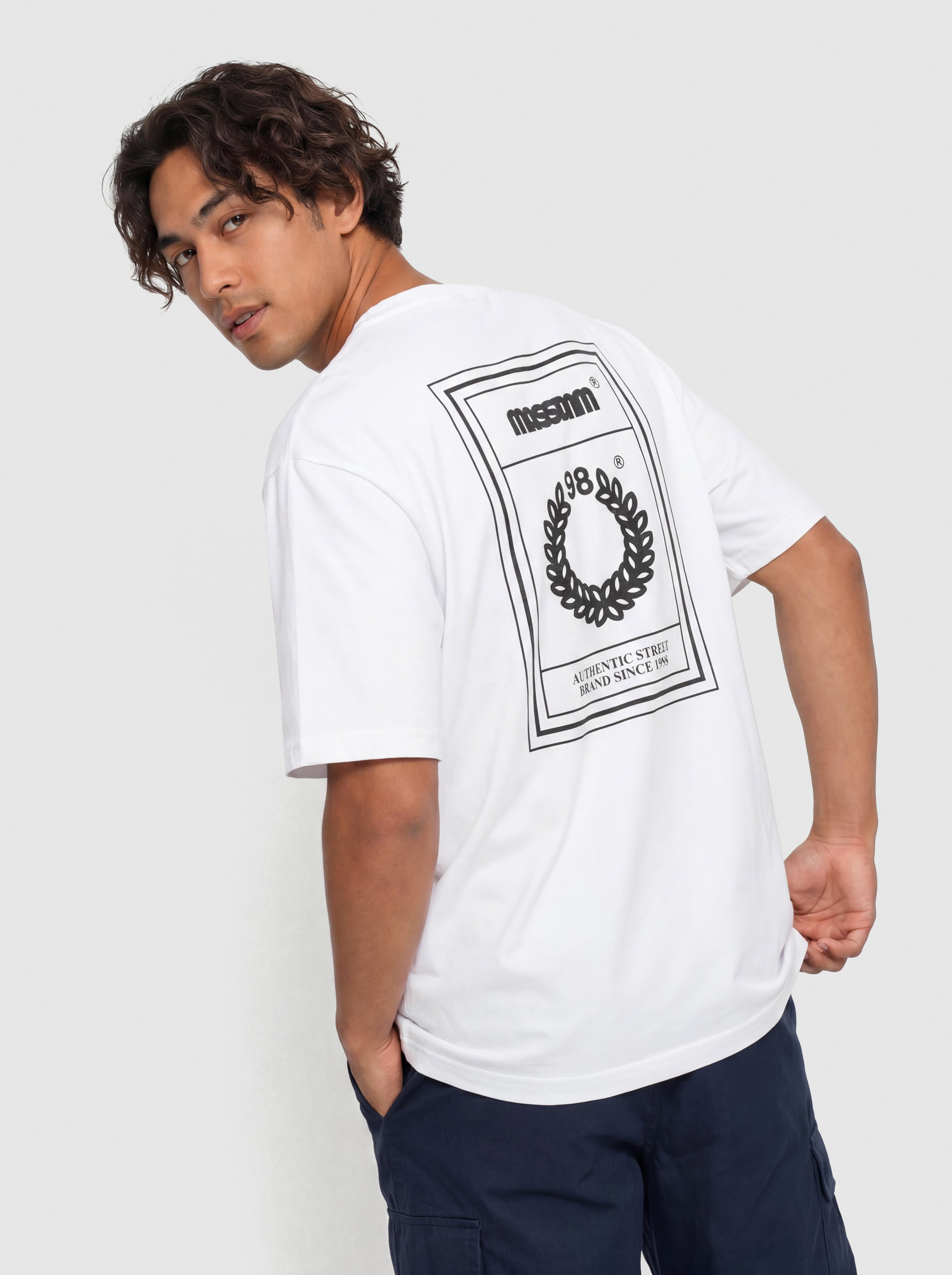 MassDnm Protect Pu00f3lu00f3 (white)