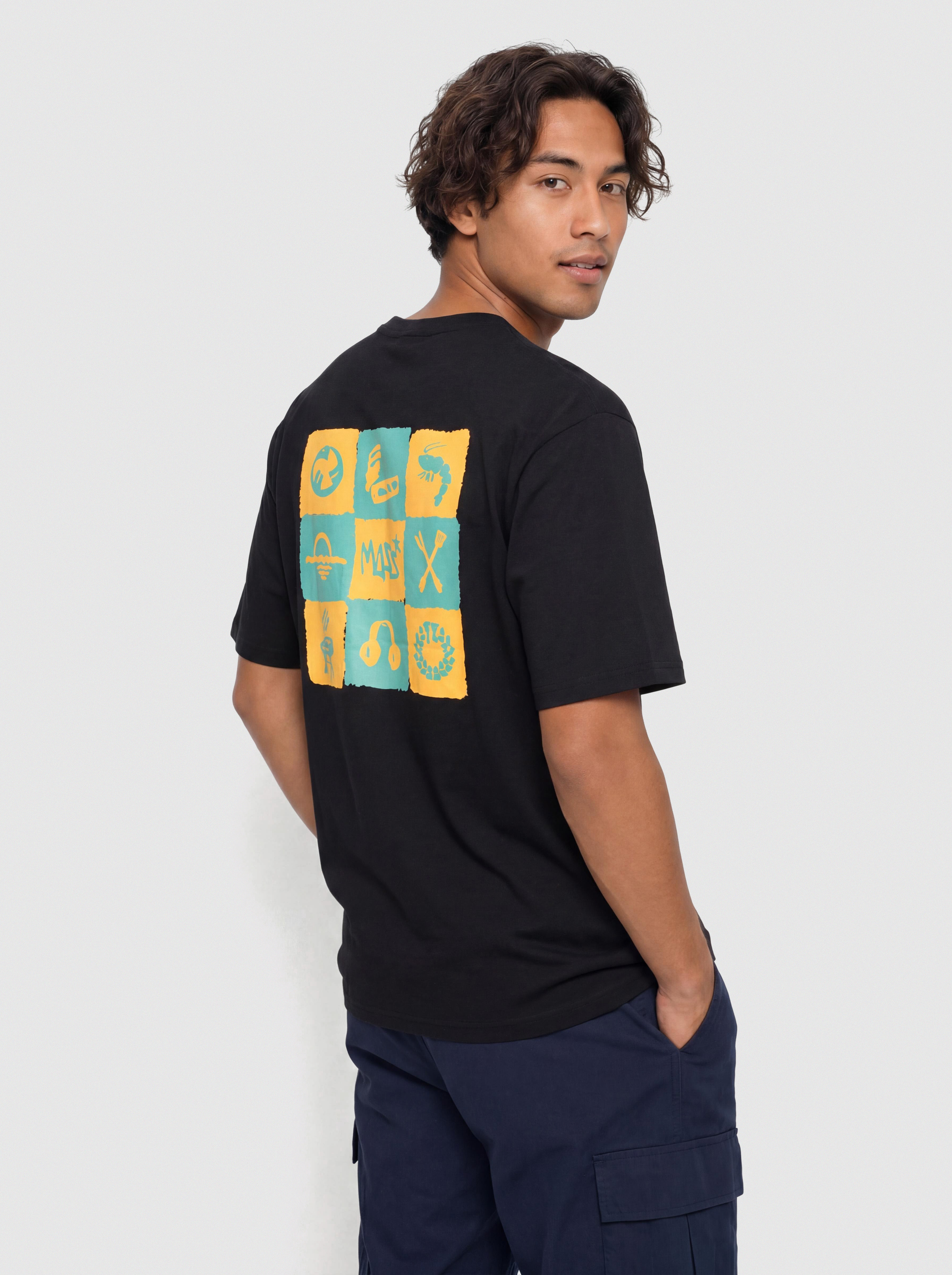 MassDnm Permanent Vacations Póló (black)