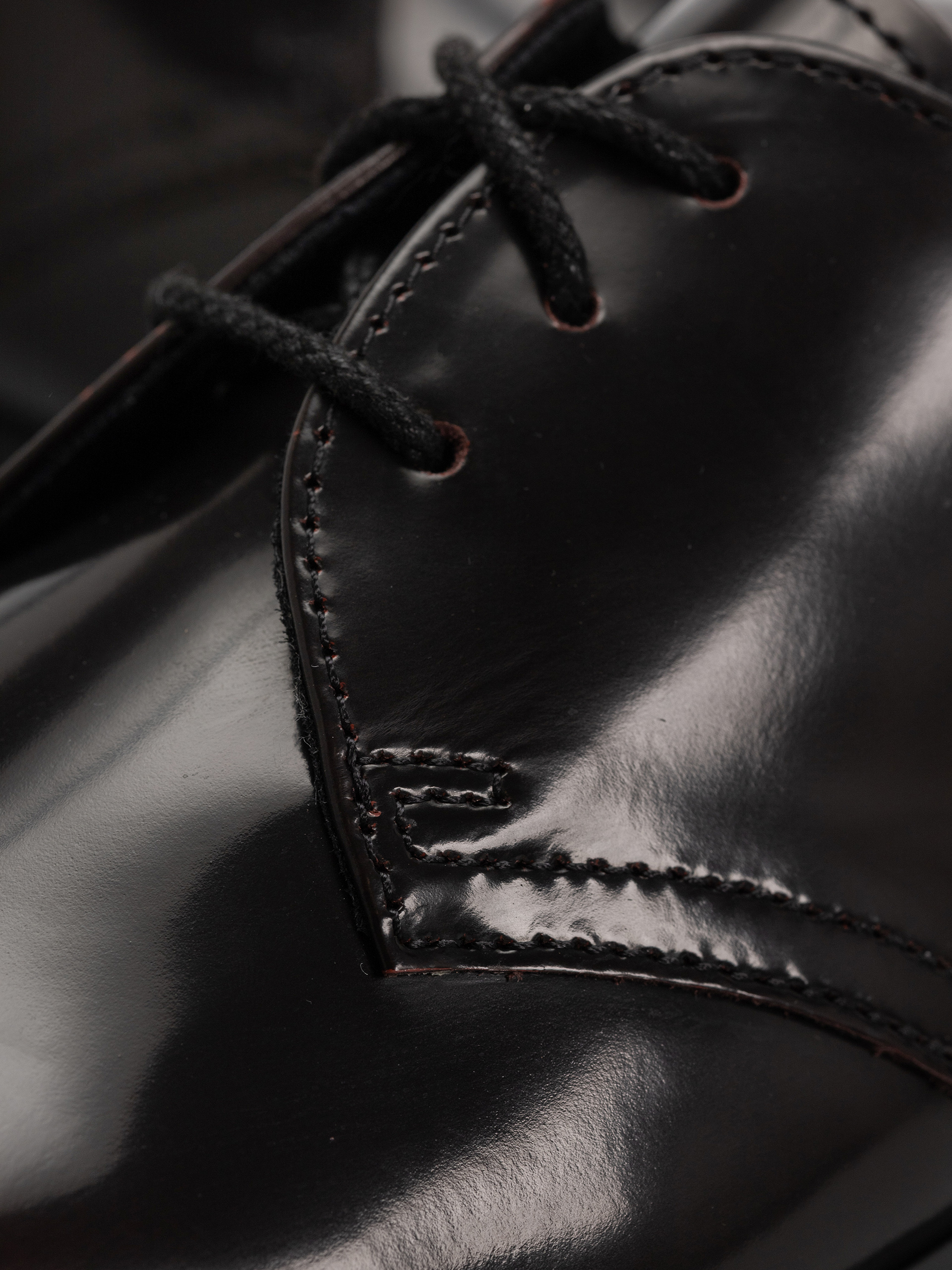 Dr. Martens Mayfare 3 Eye Cipők (cherry red arcadia)