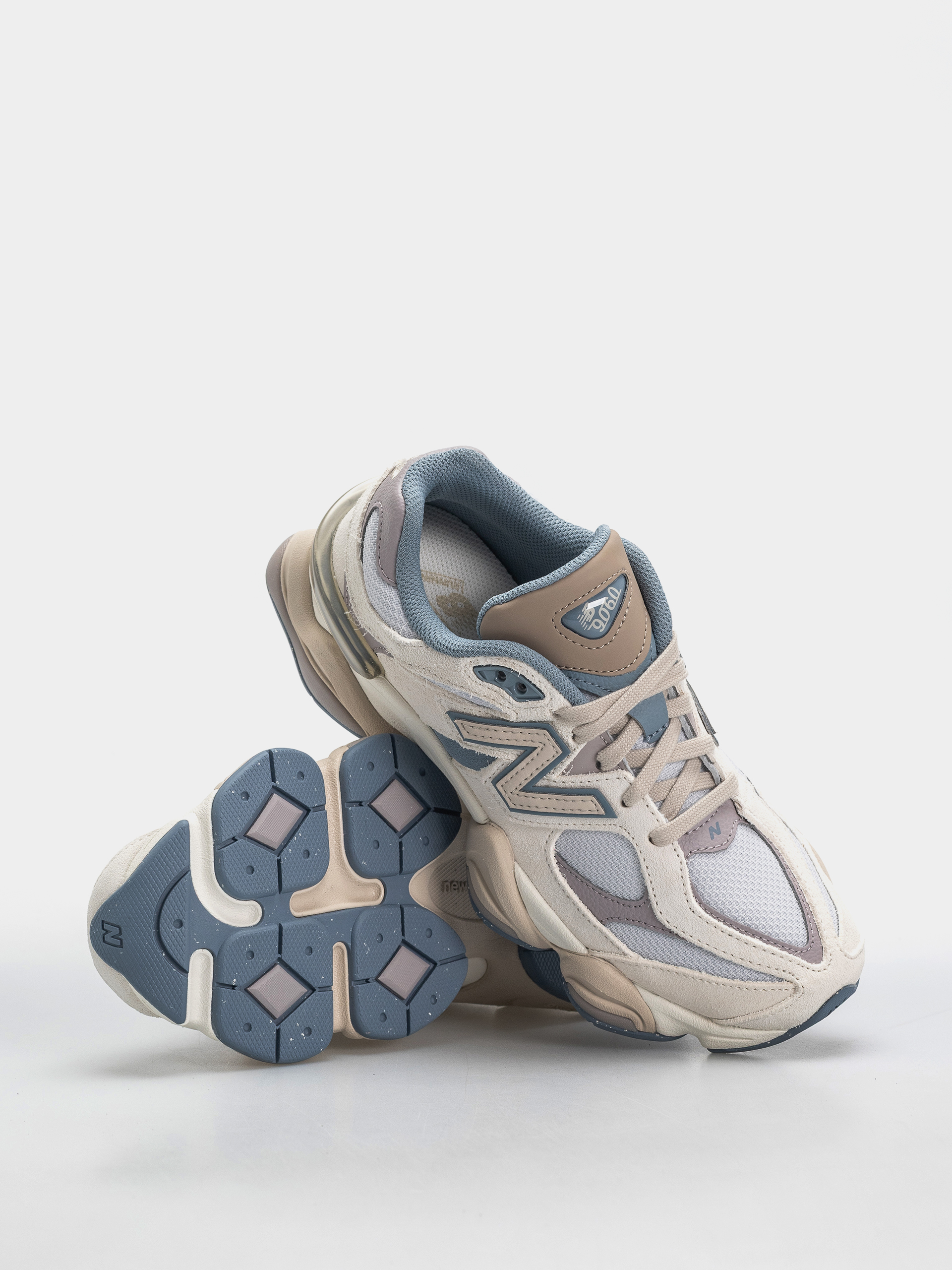 New Balance 9060 Cipők (zinc blue/sea salt)