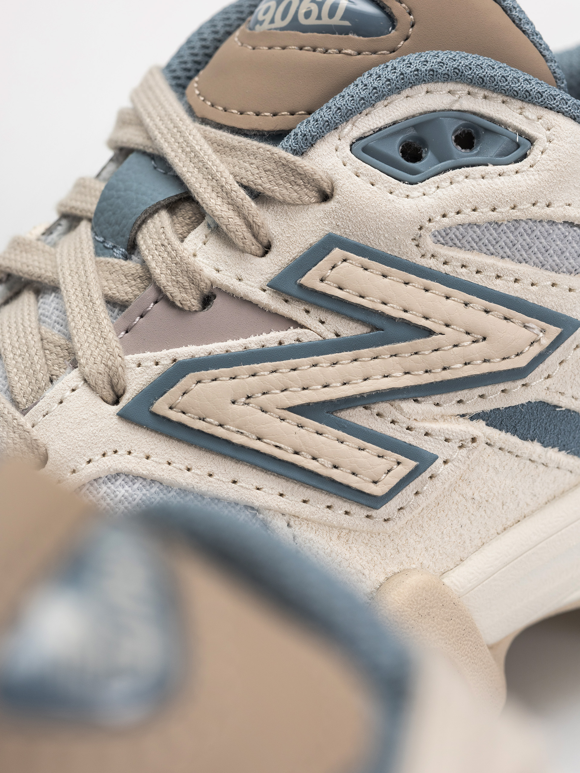 New Balance 9060 Cipők (zinc blue/sea salt)