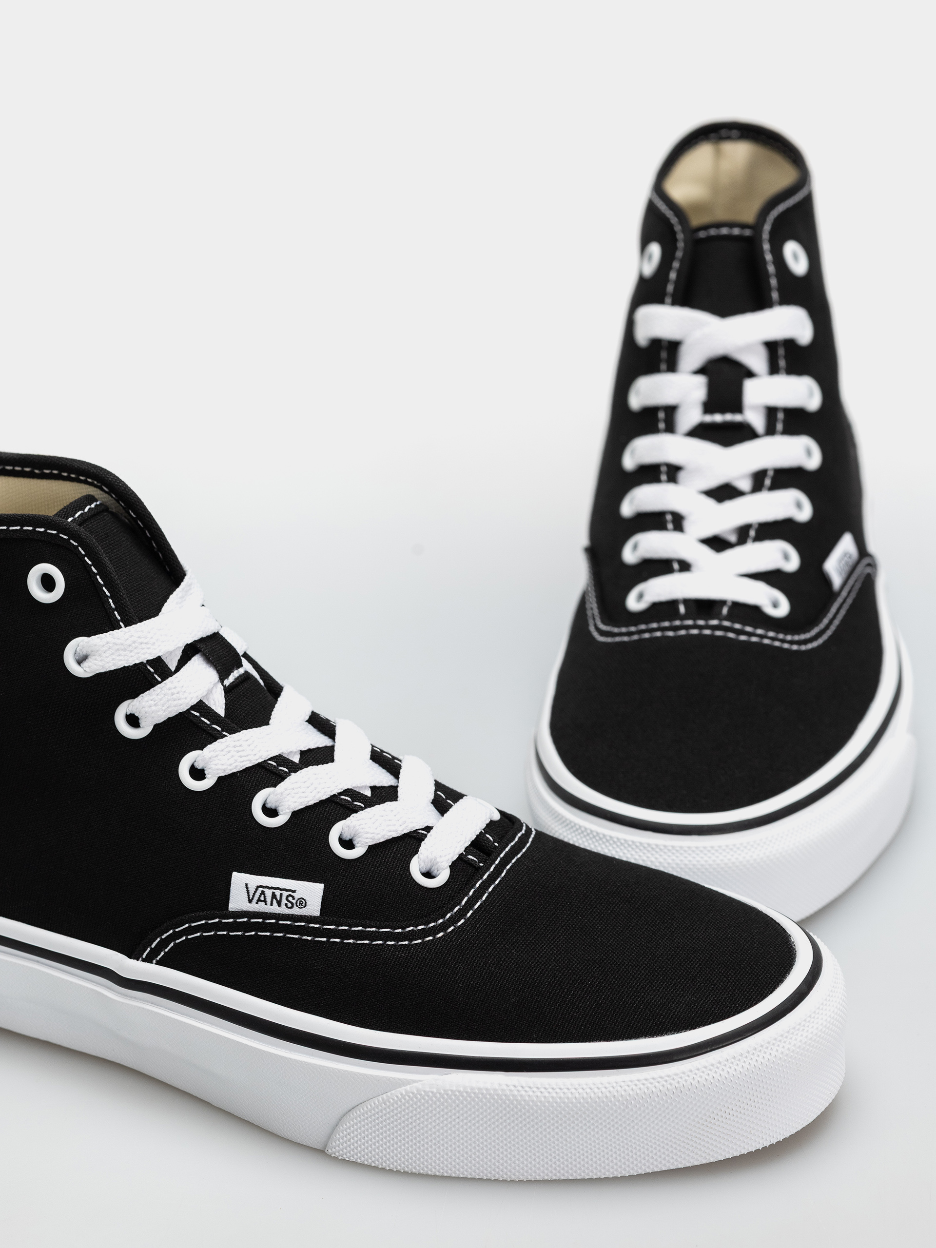 Cipők Vans Authentic Hi 2.0 (black/true white)
