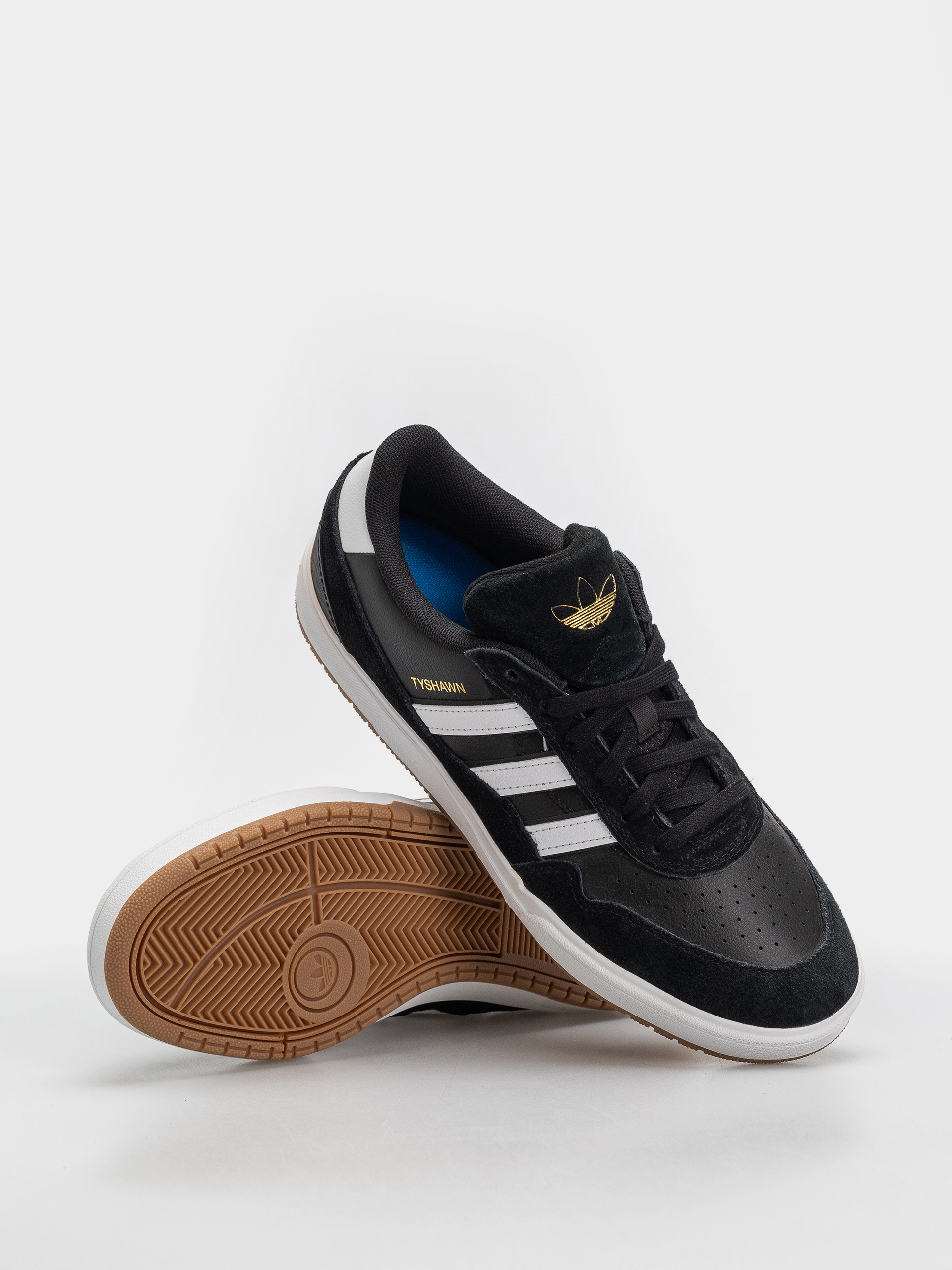 adidas Tyshawn II Cipők (cblack/ftwwht/gum4)
