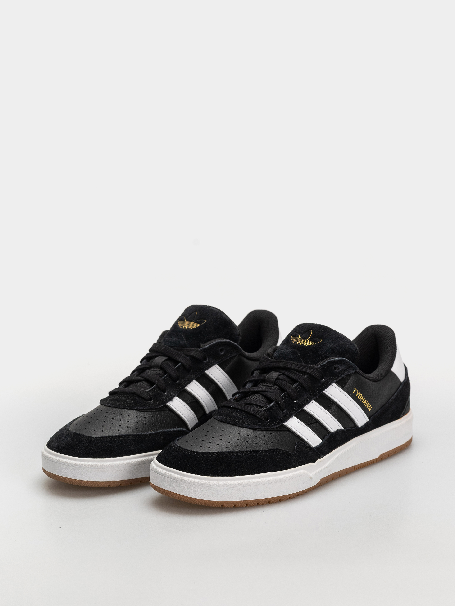 adidas Tyshawn II Cipők (cblack/ftwwht/gum4)