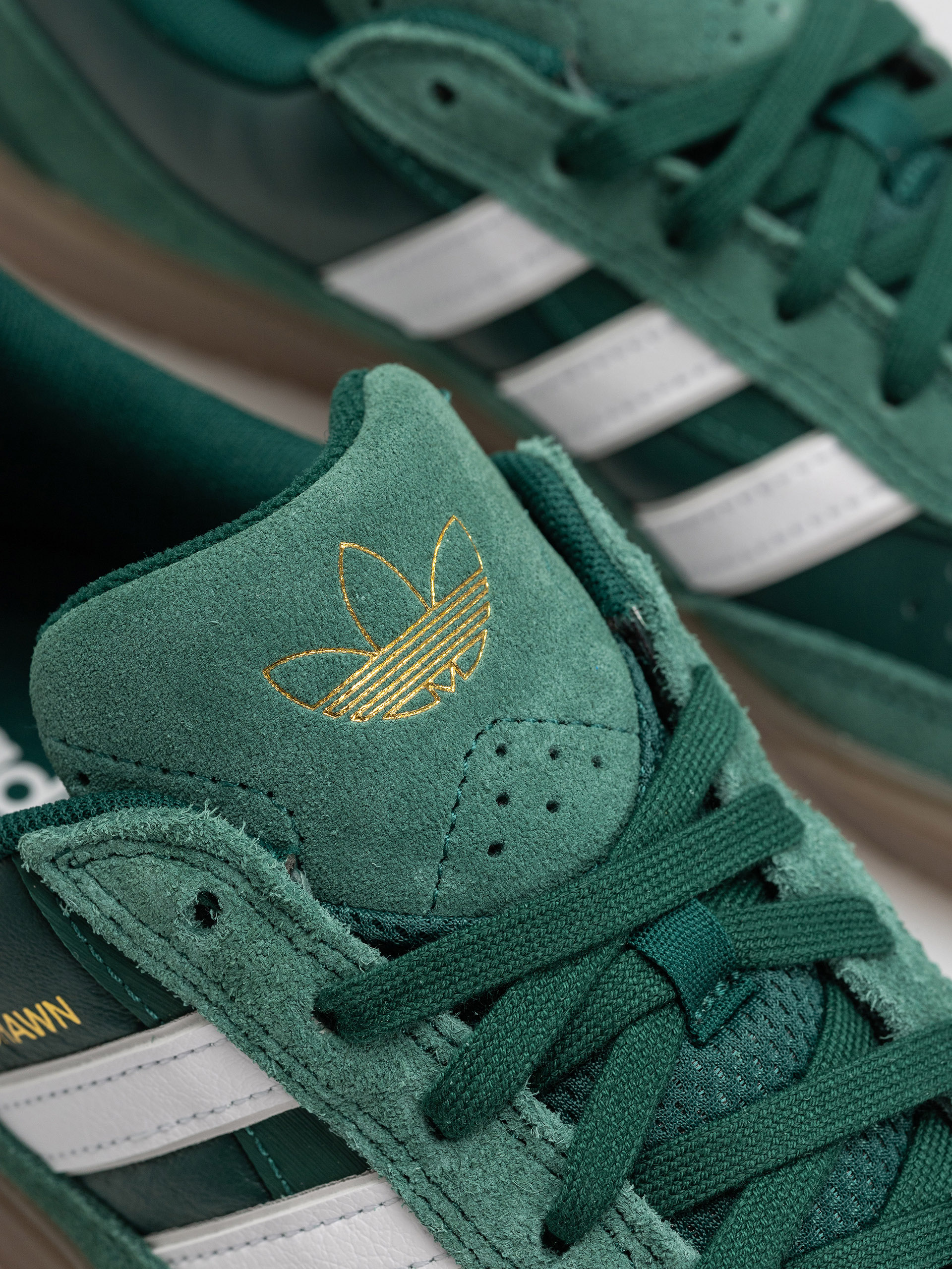 adidas Tyshawn II Cipők (cgreen/ftwwht/gum5)