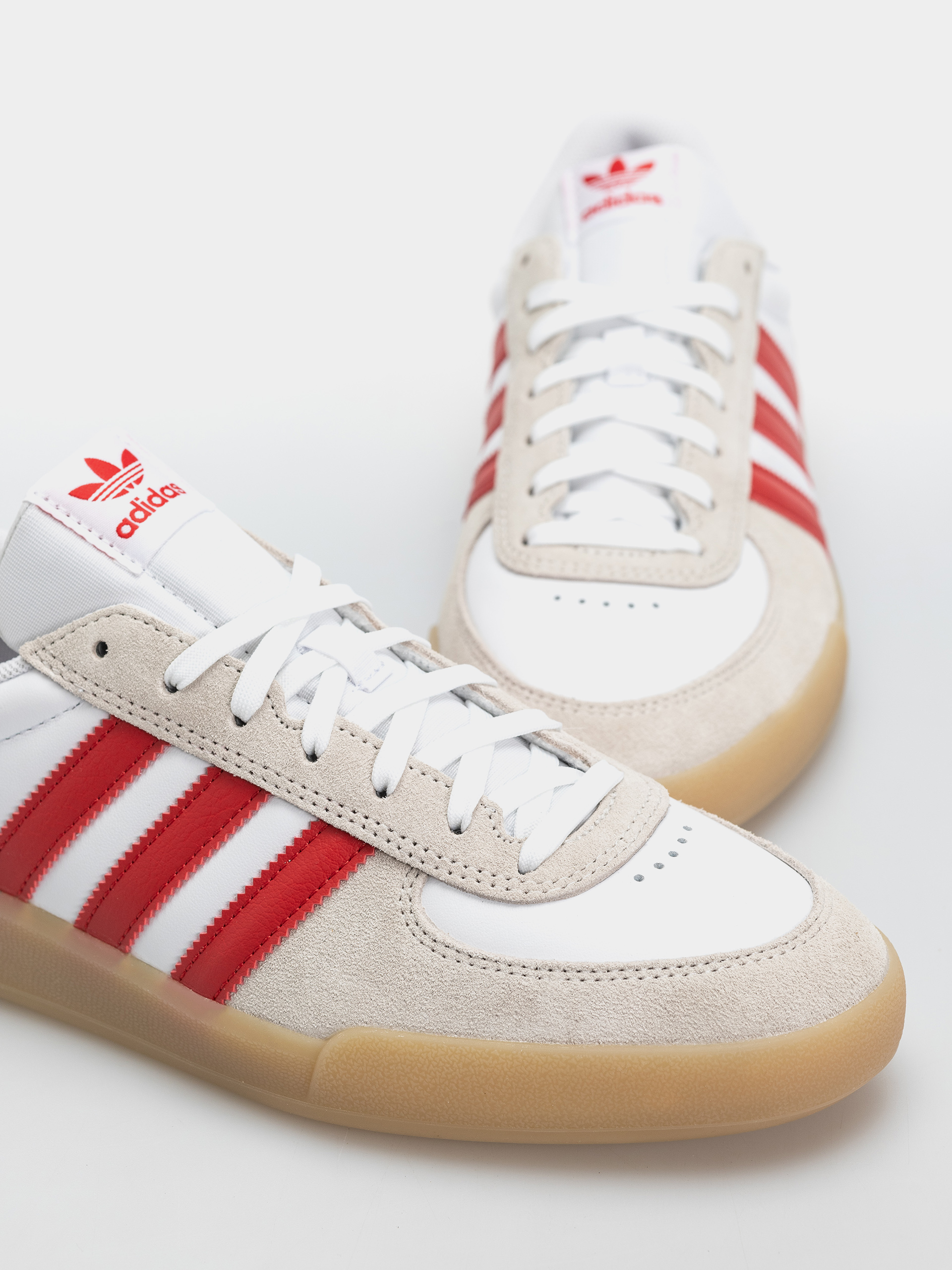 adidas Glenburn Cipők (ftwwht/betsca/gum3)