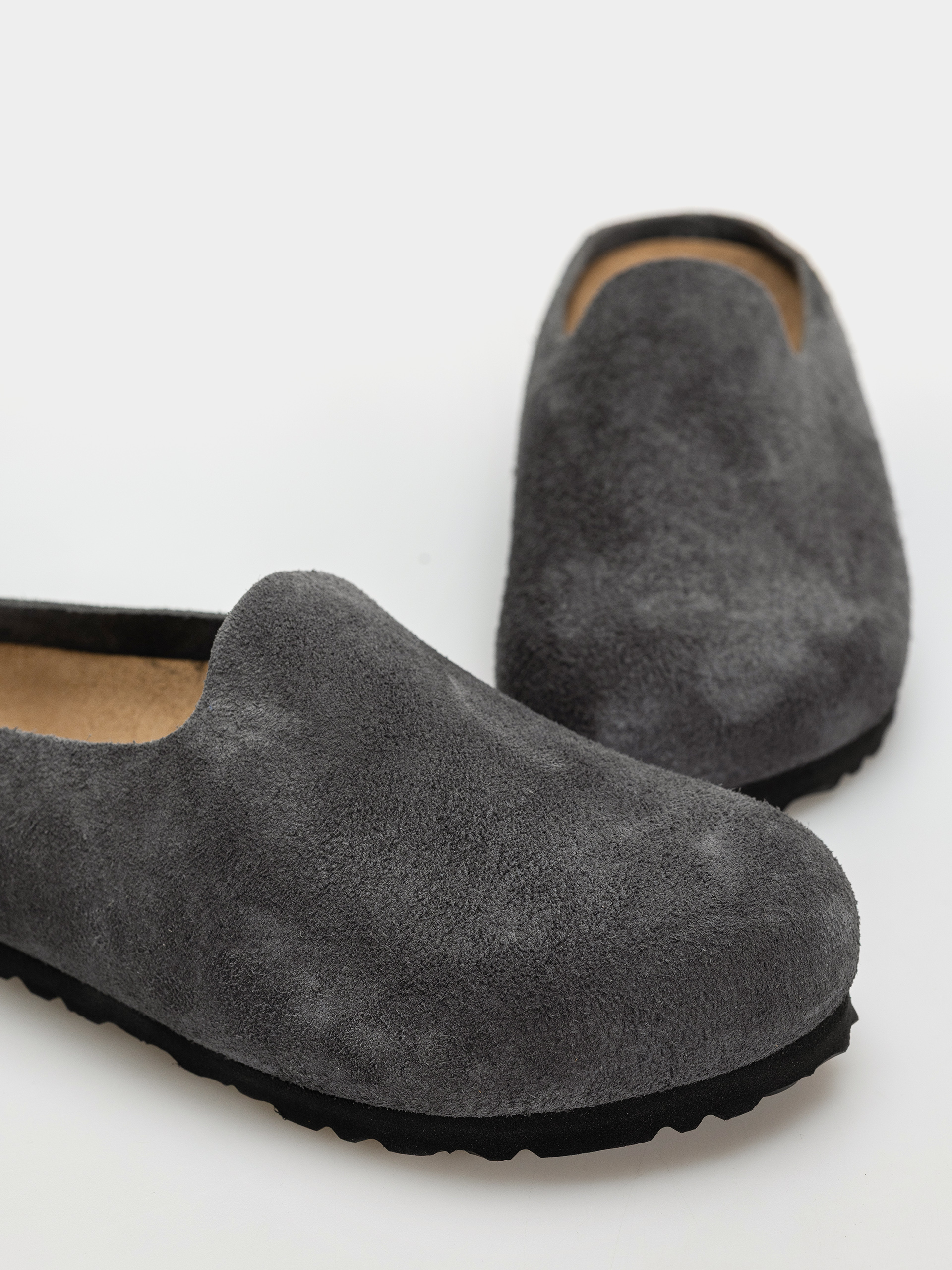 Birkenstock Amsterdam Wrapped Suede Leather Narrow Flip-flop papucsok (charcoal)