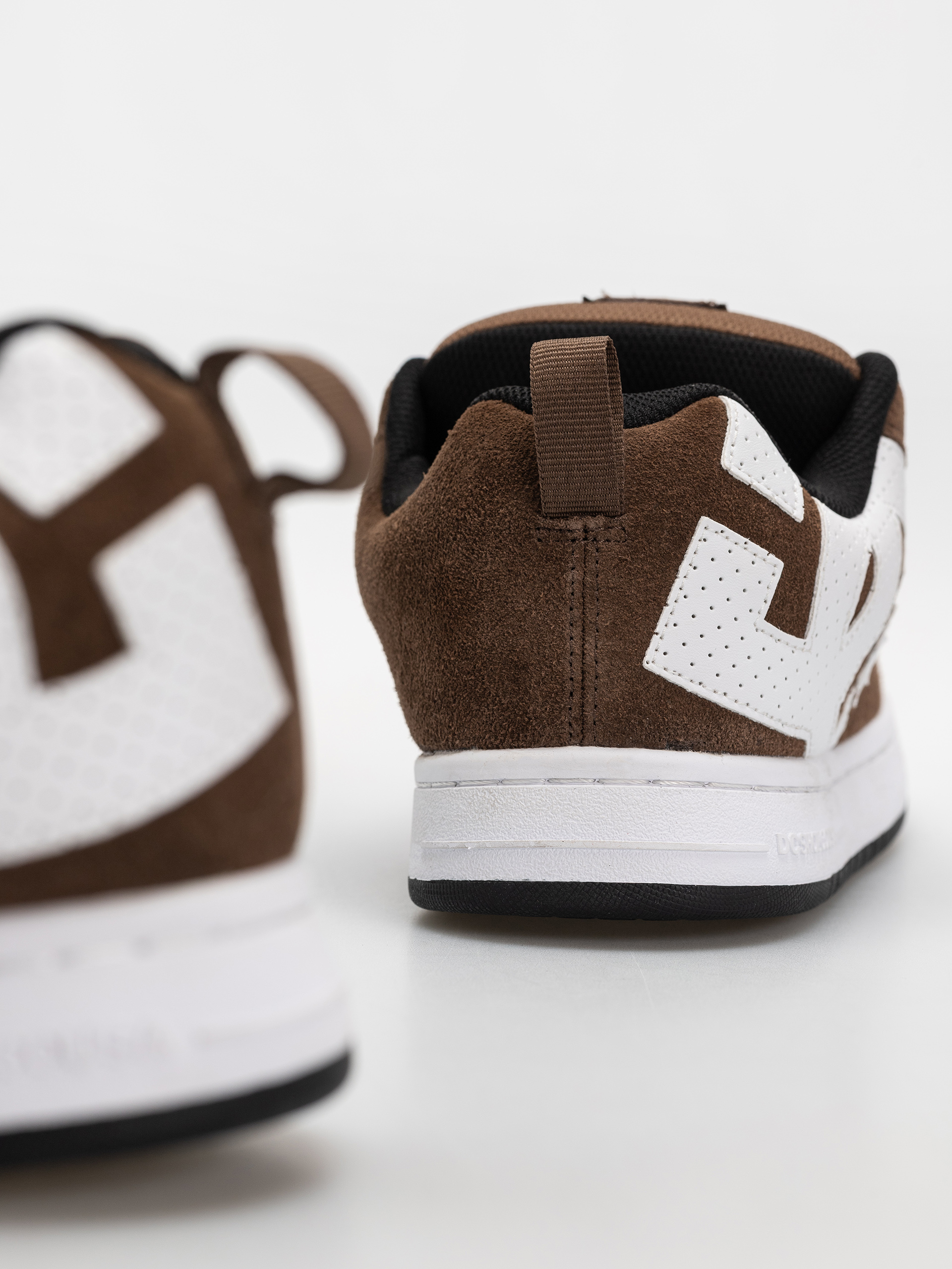 DC Court Graffik Se Cipők (brown/white)
