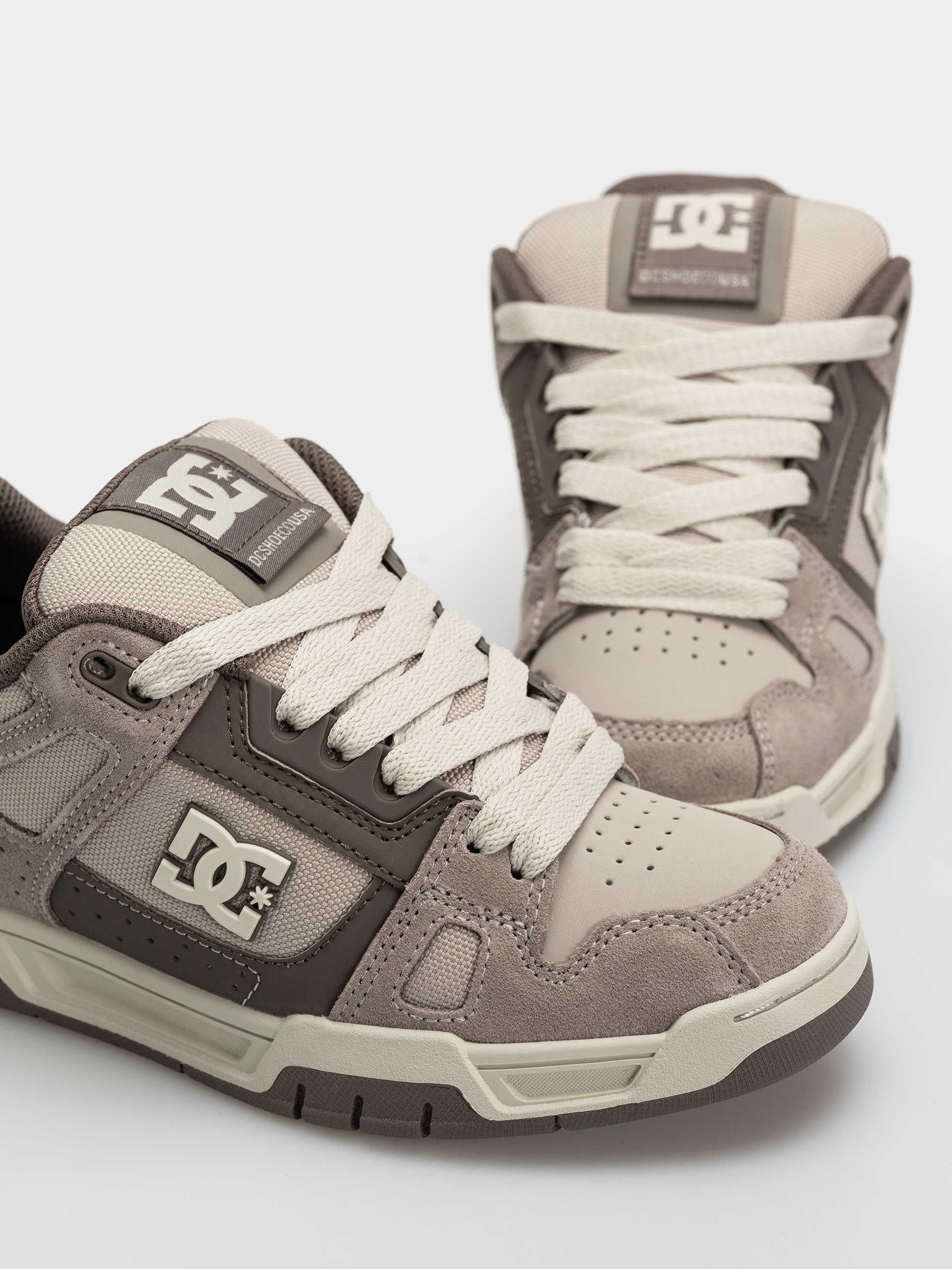 DC Stag Cipők (taupe/off white)