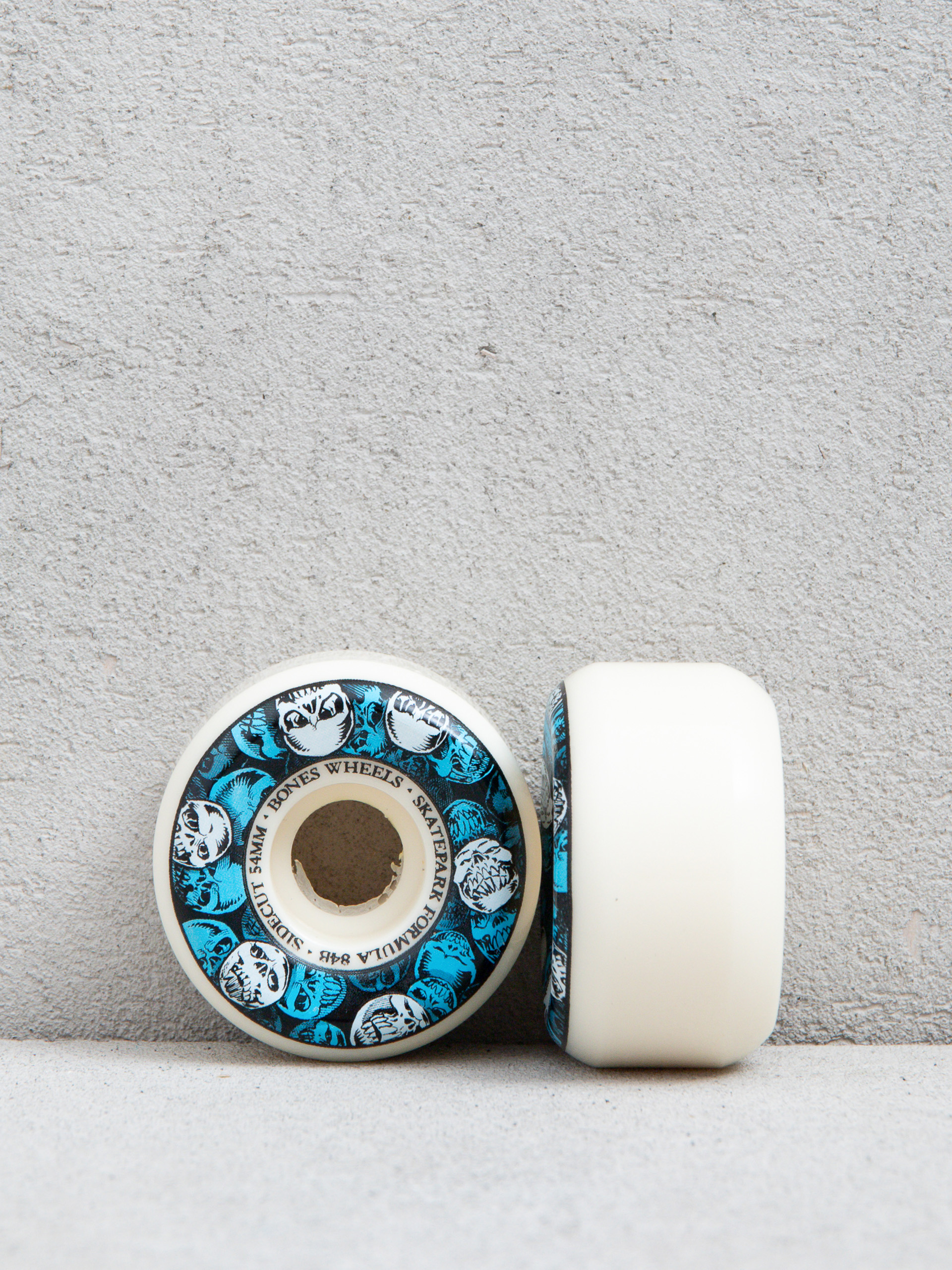 Bones Spf P5 Sidecuts 84B Gördeszka kerék 