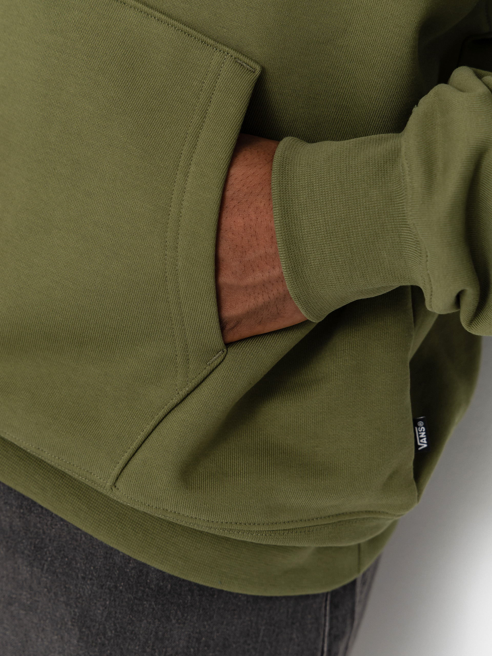 Kapucnis pulóver Vans Left Chest II HD (green balsam)