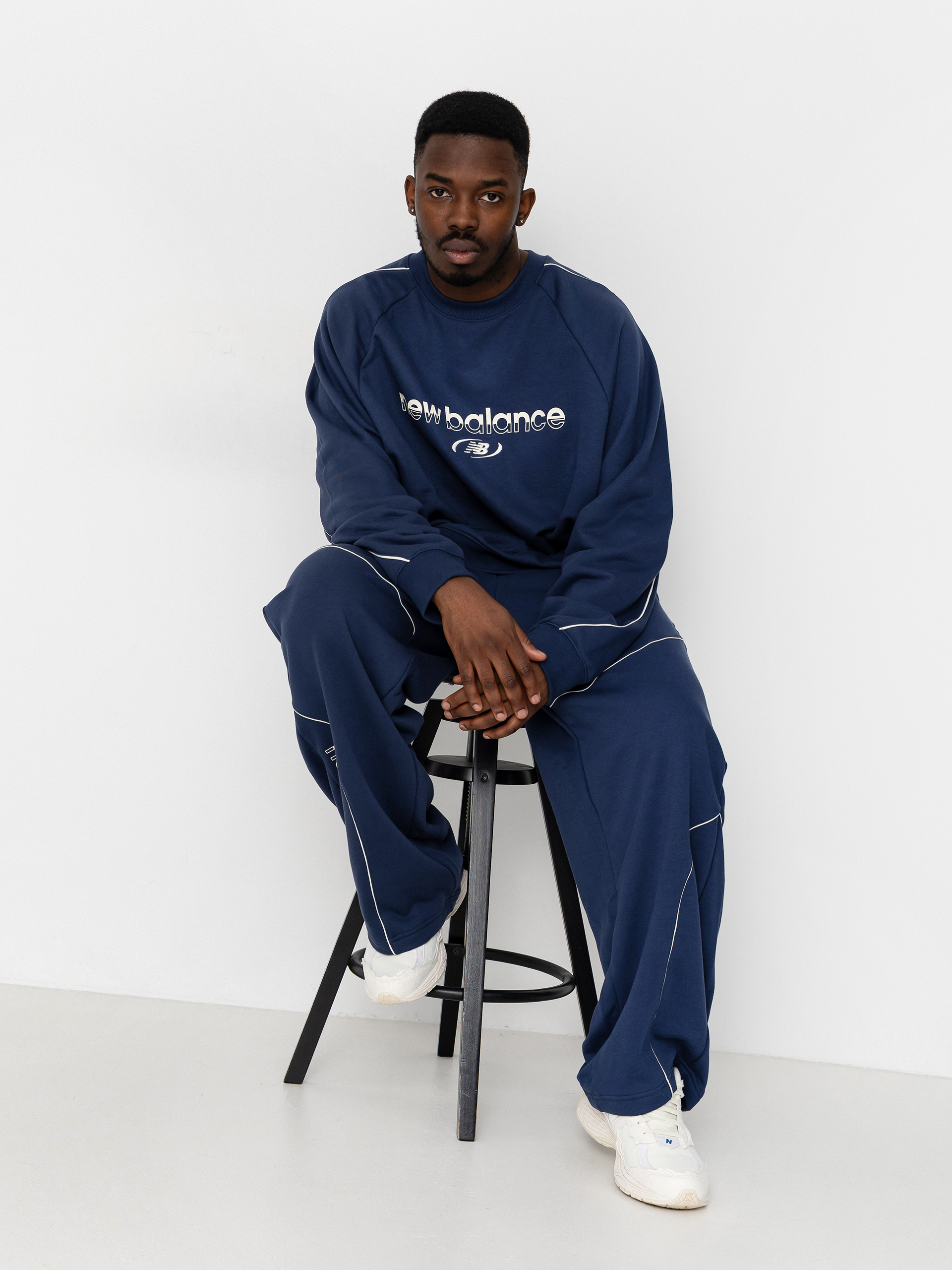 New Balance Trackside French Terry Pulóver (navy)