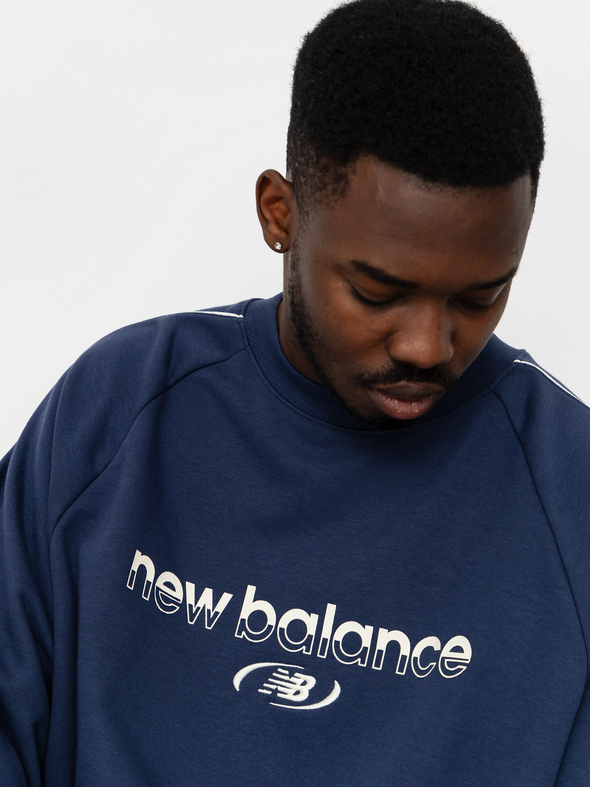 New Balance Trackside French Terry Pulóver (navy)