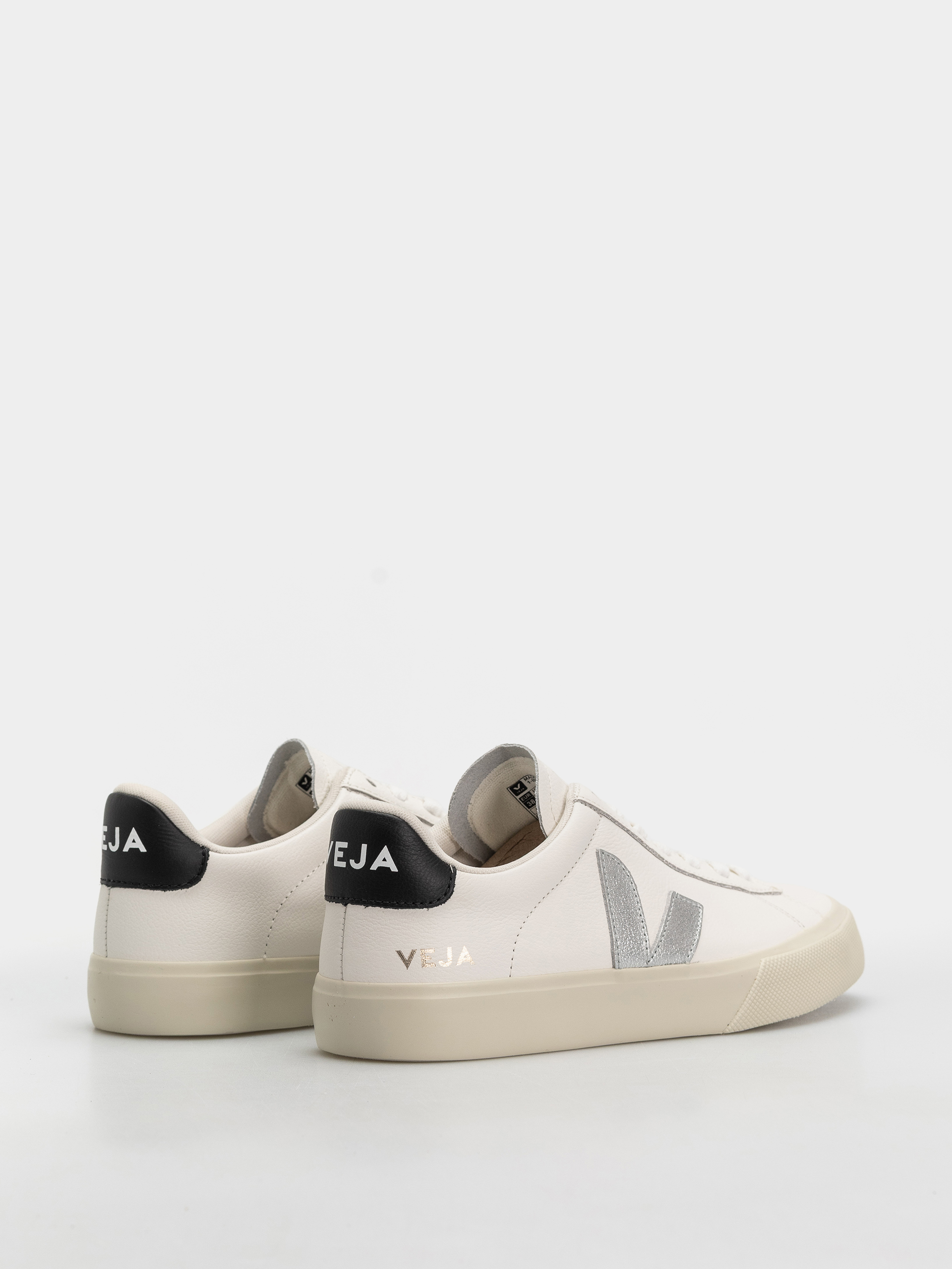 Veja Campo Wmn Cipők (white silver black)