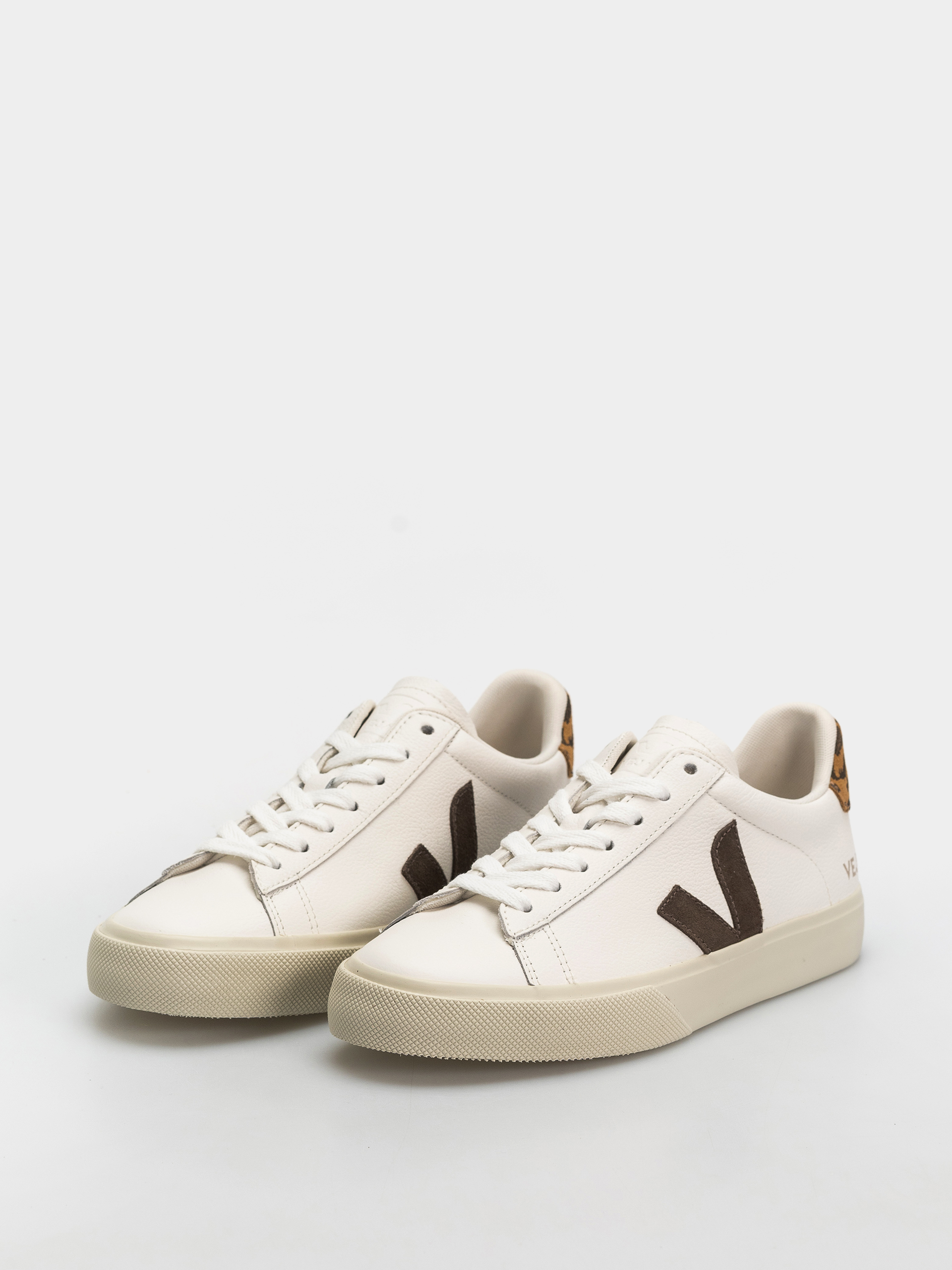 Veja Campo Wmn Cipők (white camel wild country)