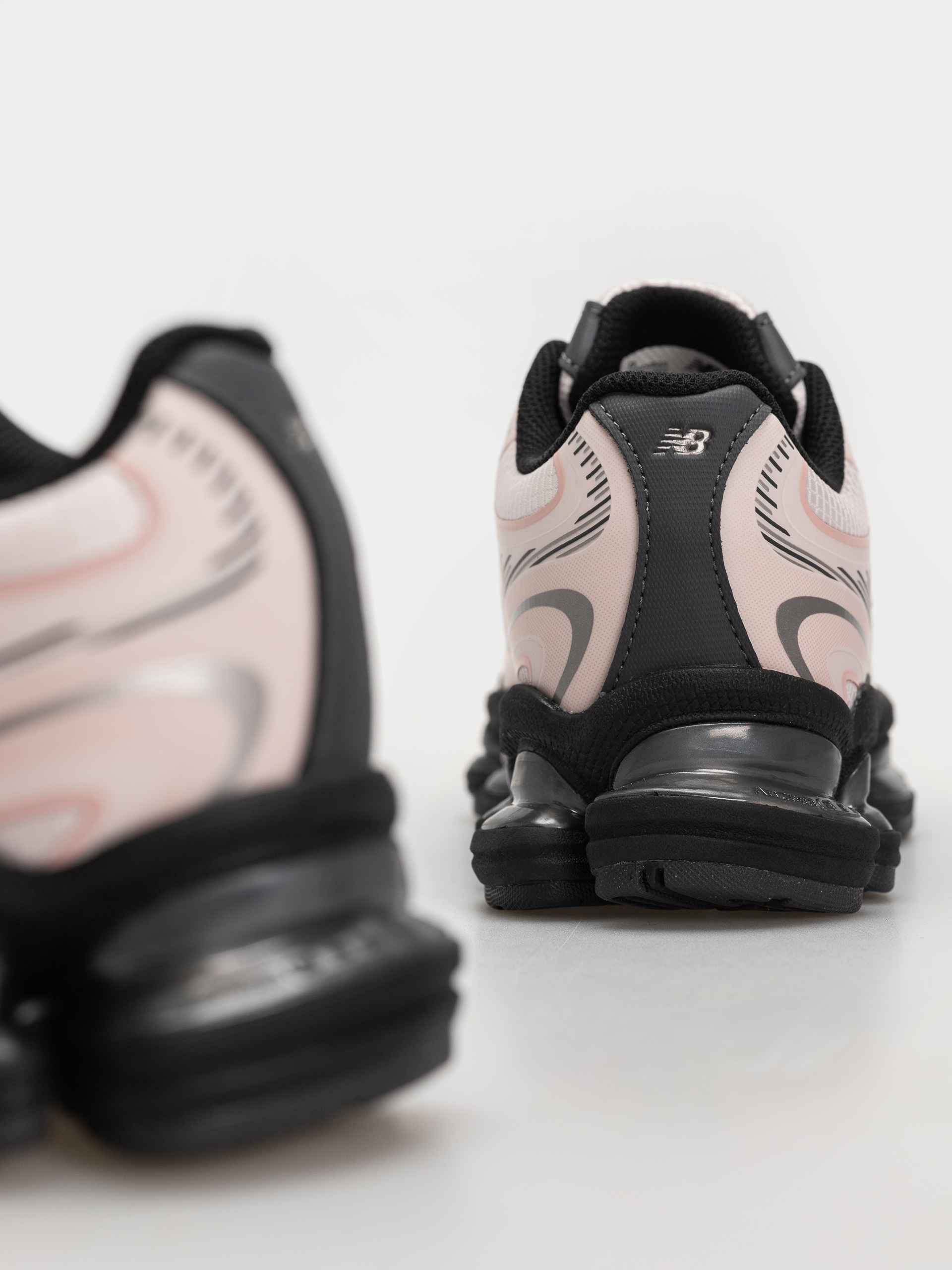 New Balance 2000 Cipők (pink granite/pink chalk/black)