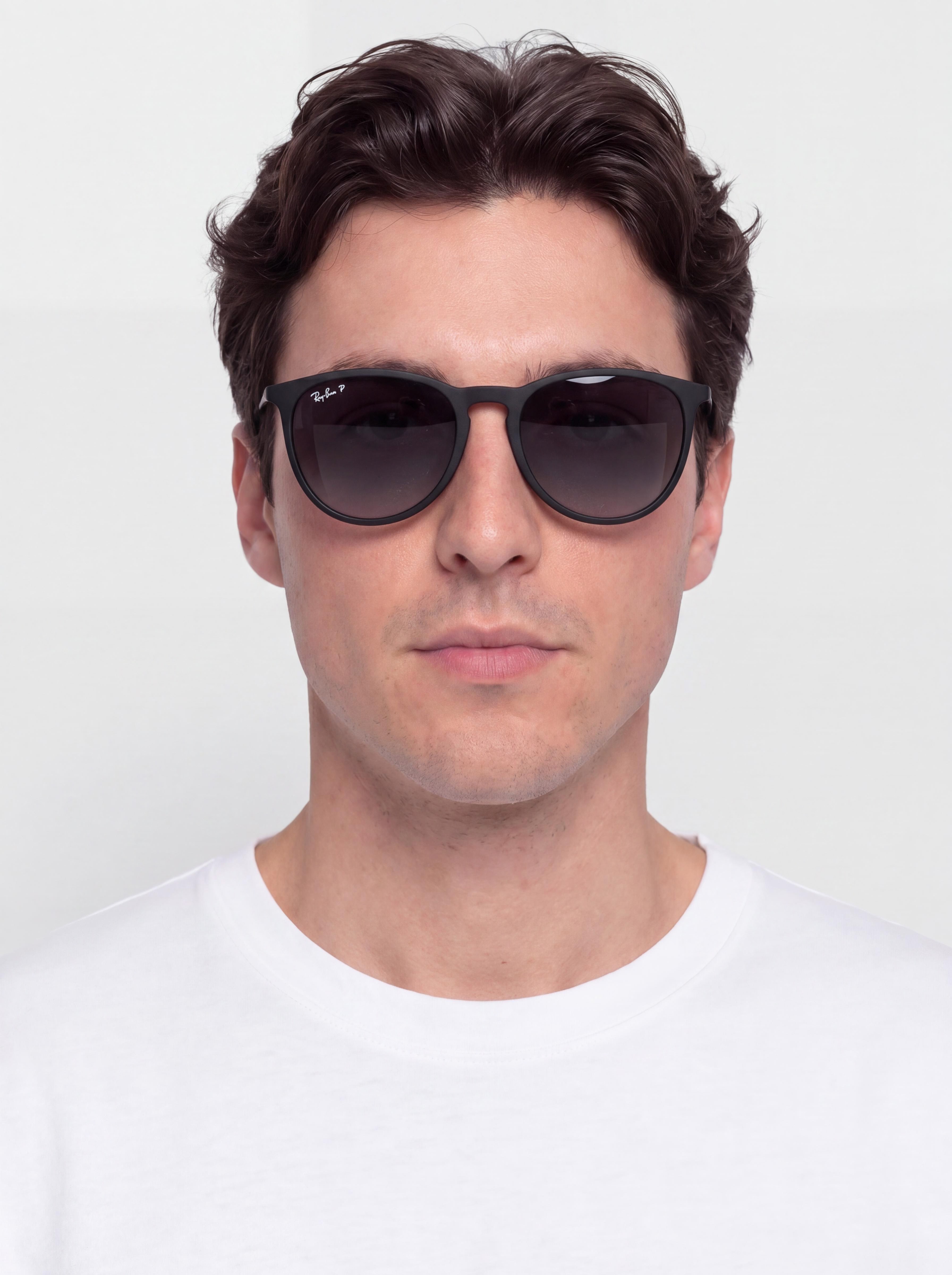Ray-Ban Erika Napszemüvegek (matowy guma czarny/polaryzacyjne szary)