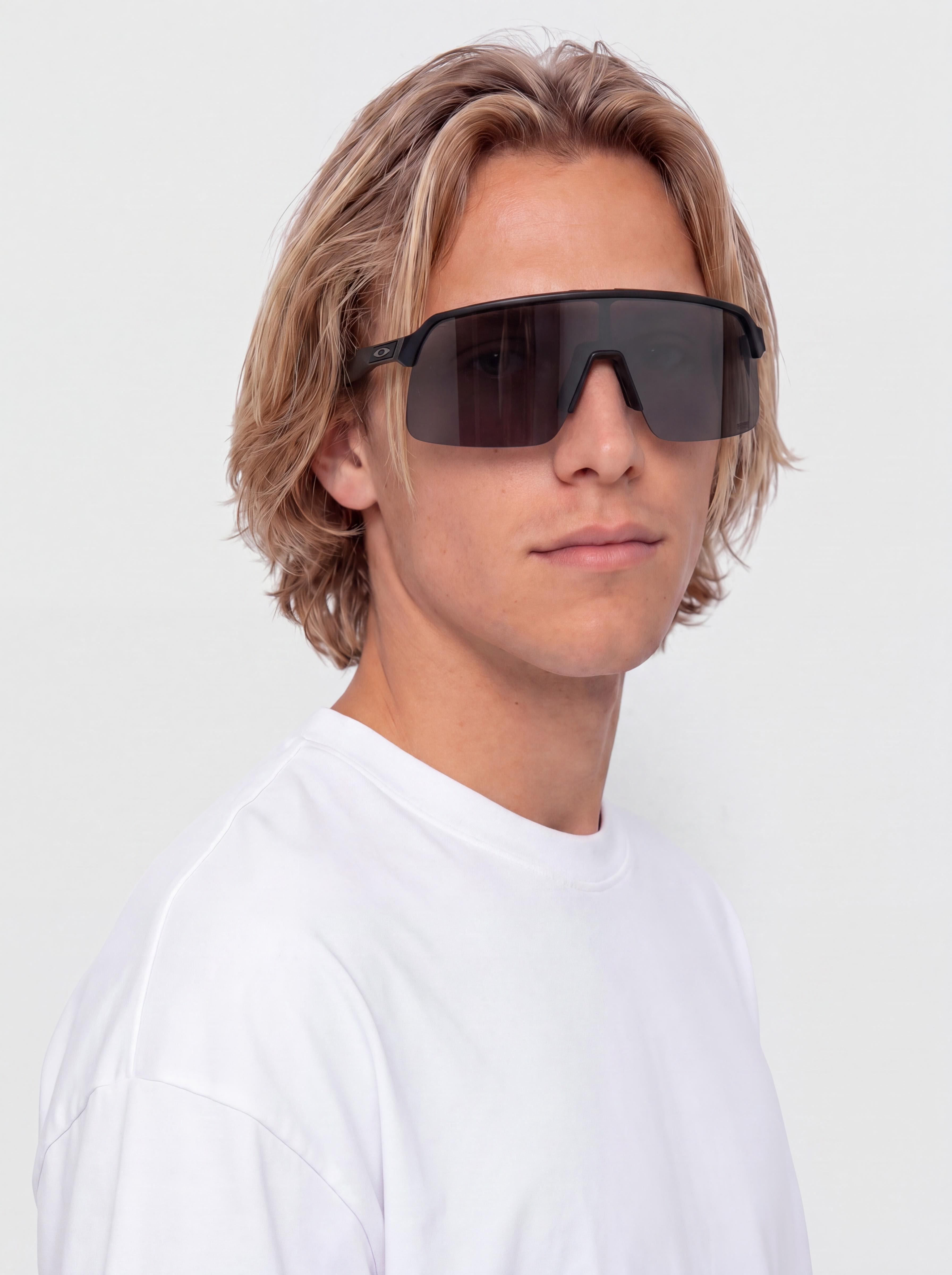 Oakley Sutro Lite Napszemüvegek (matte black/prizm black)