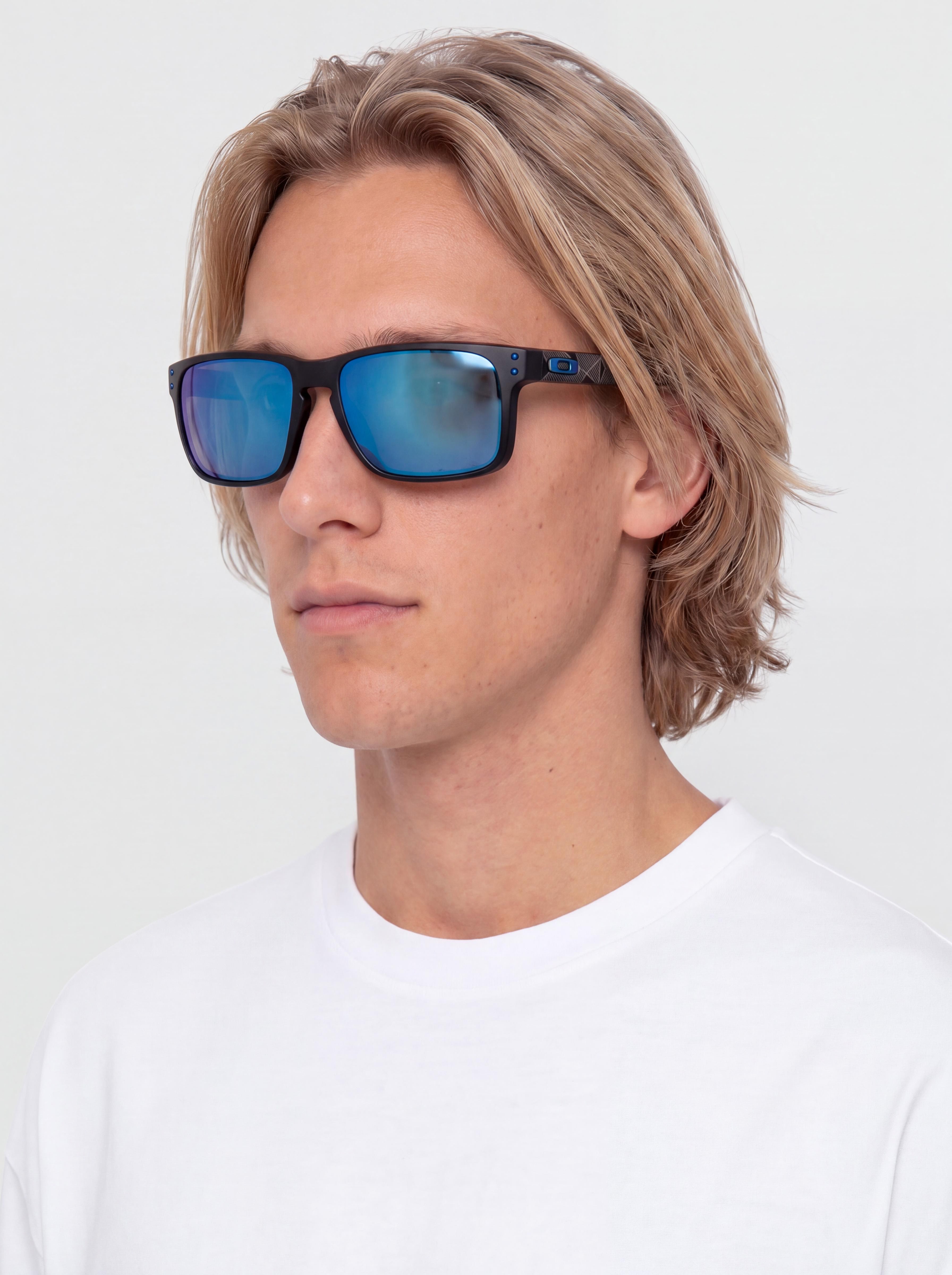 Oakley Holbrook Napszemüvegek (matte black/prizm sapphr irid polar)