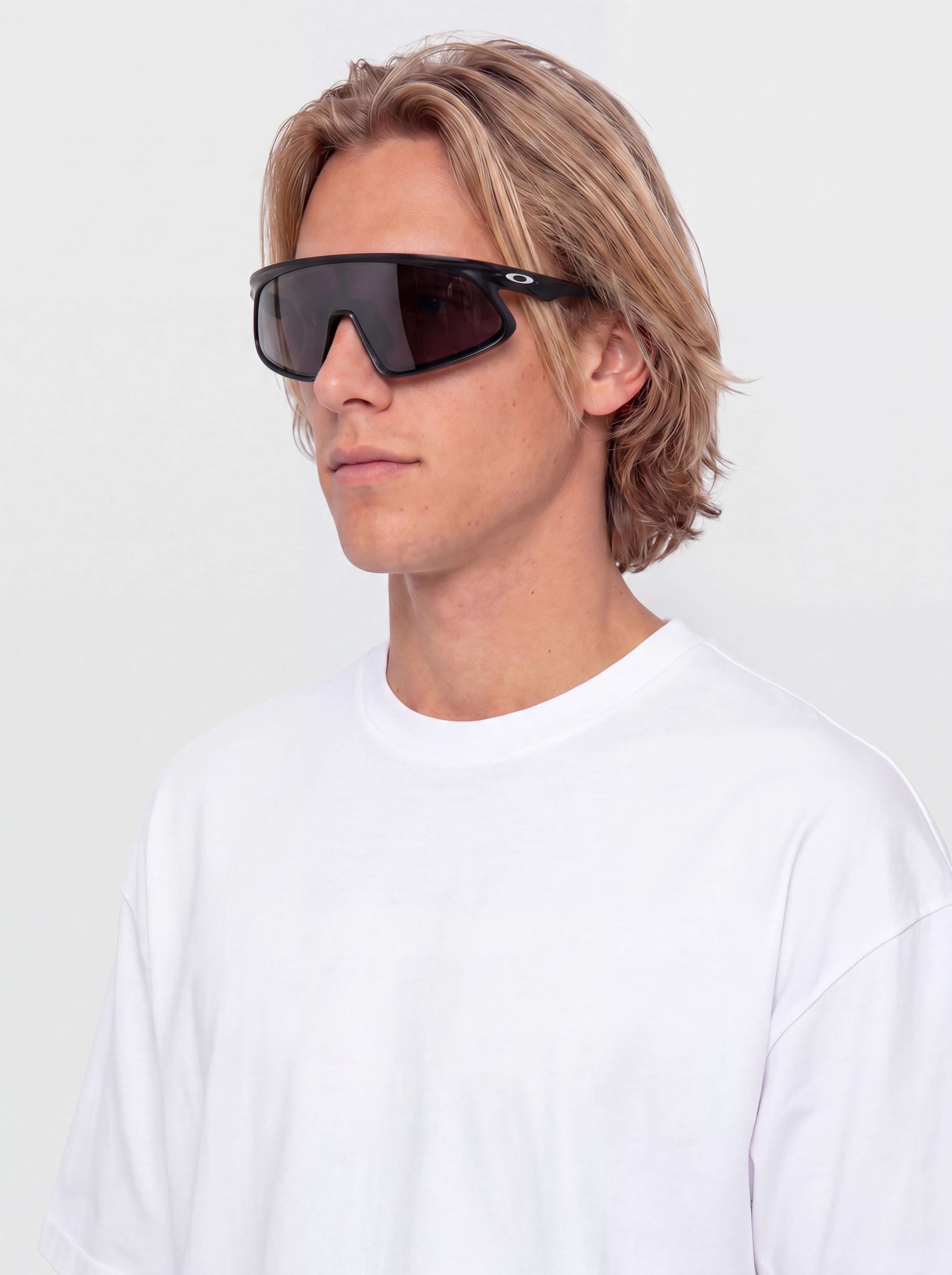 Oakley Rslv 141 Napszemüvegek (matte black/prizm road black)
