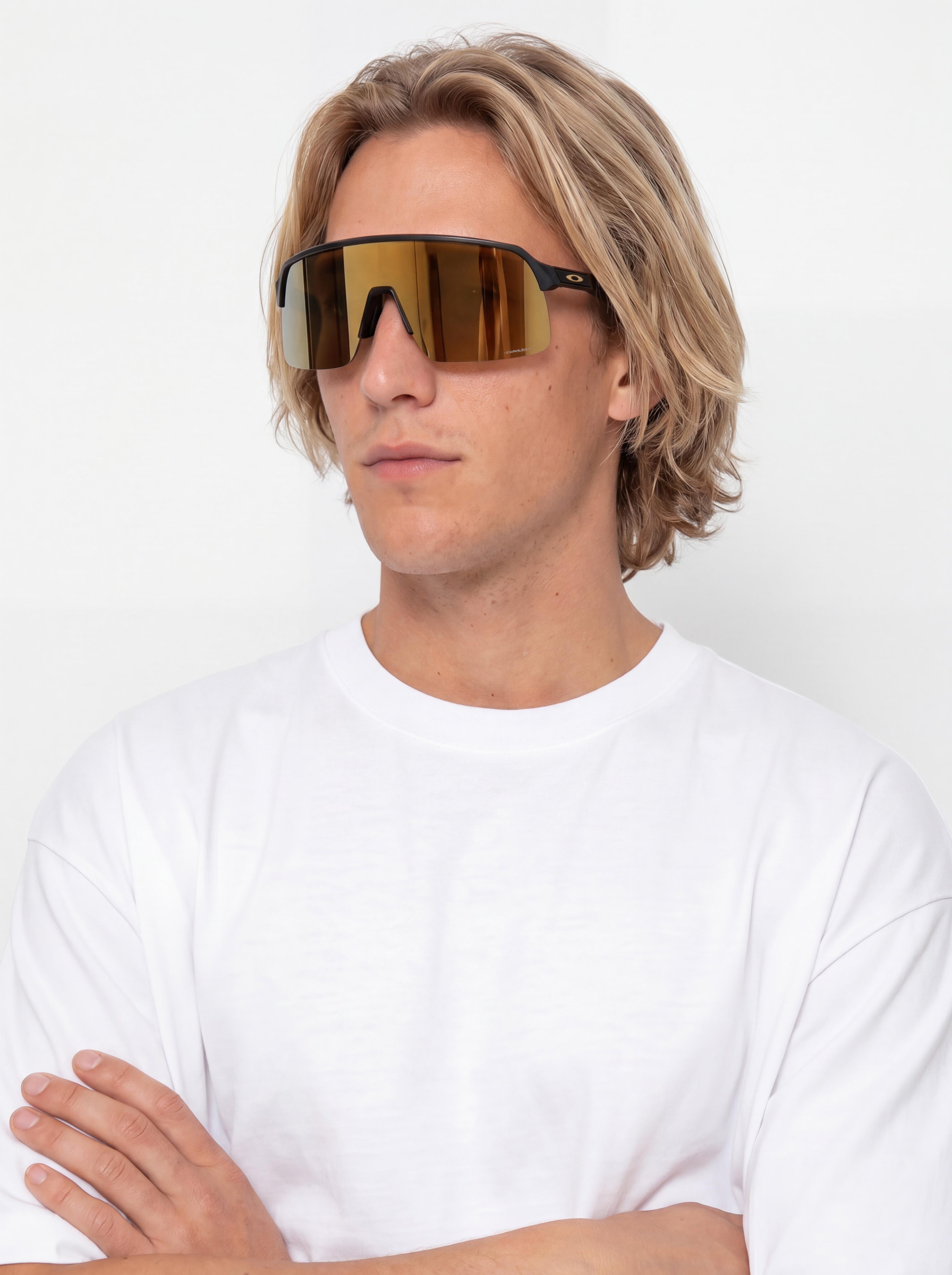 Oakley Sutro Lite Napszemüvegek