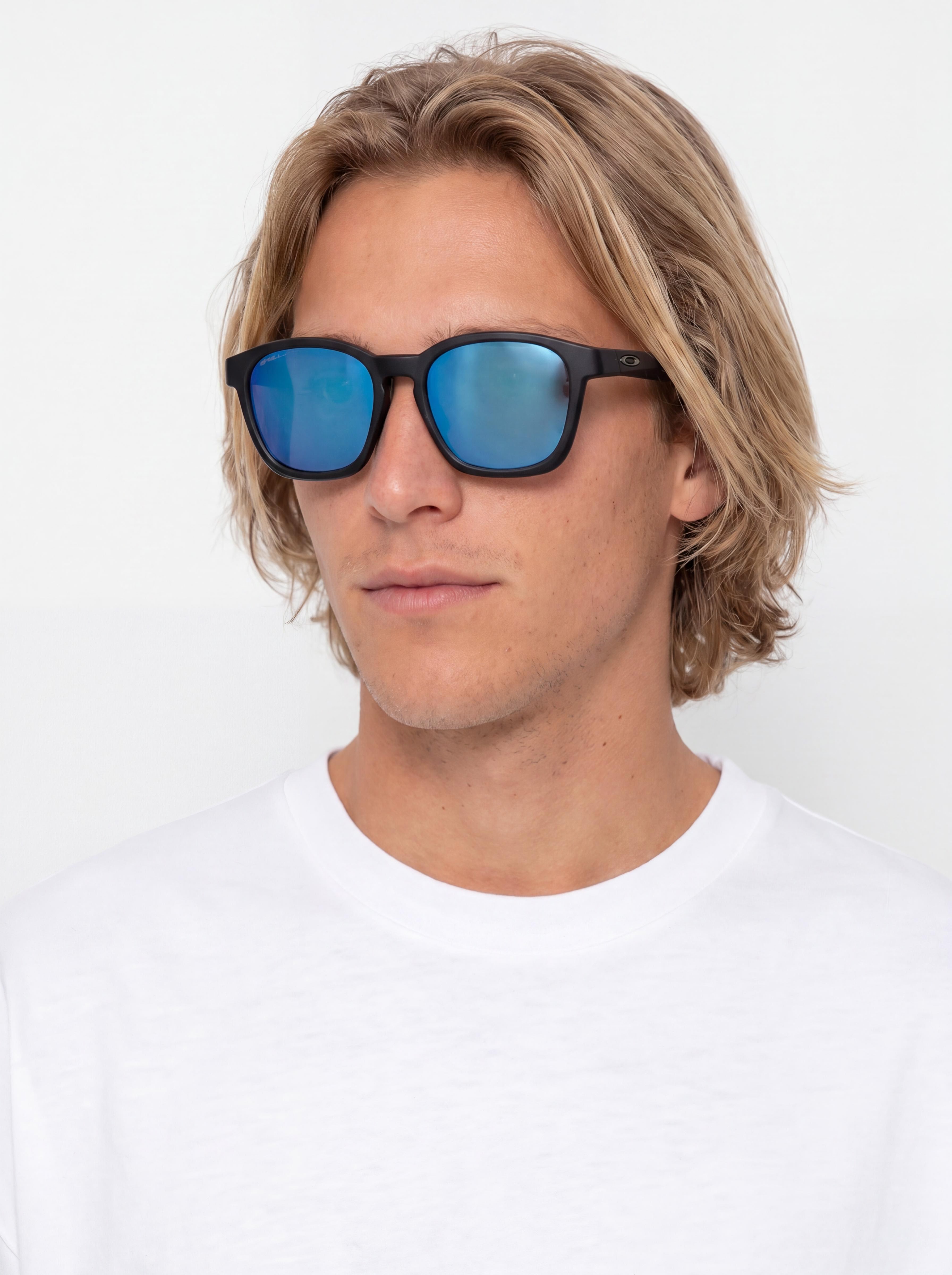 Oakley Shackle Napszemu00fcvegek (matte black/prizm sapphire)